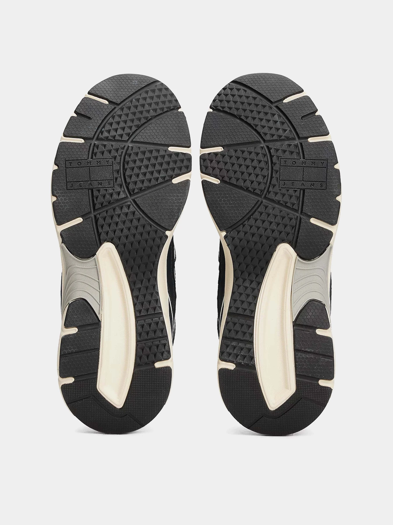 Кроссовки Tommy Hilfiger модель EM0EM01569-C1G Кроссовки Tommy Hilfiger модель EM0EM01569-C1G Фото