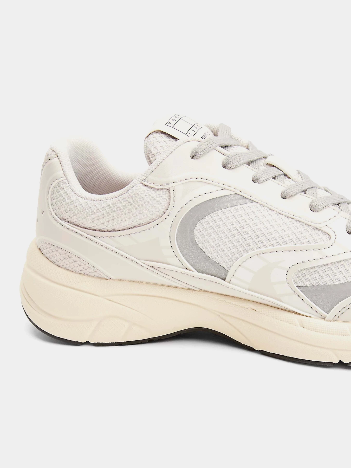 Кроссовки Tommy Hilfiger модель EM0EM01569-P06 Кроссовки Tommy Hilfiger модель EM0EM01569-P06 Фото