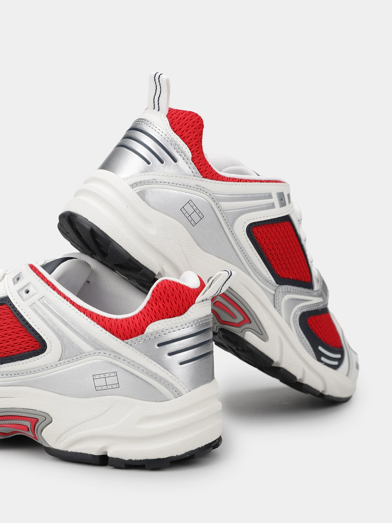 Кроссовки Tommy Hilfiger модель EM0EM01595-XLC Кроссовки Tommy Hilfiger модель EM0EM01595-XLC Фото