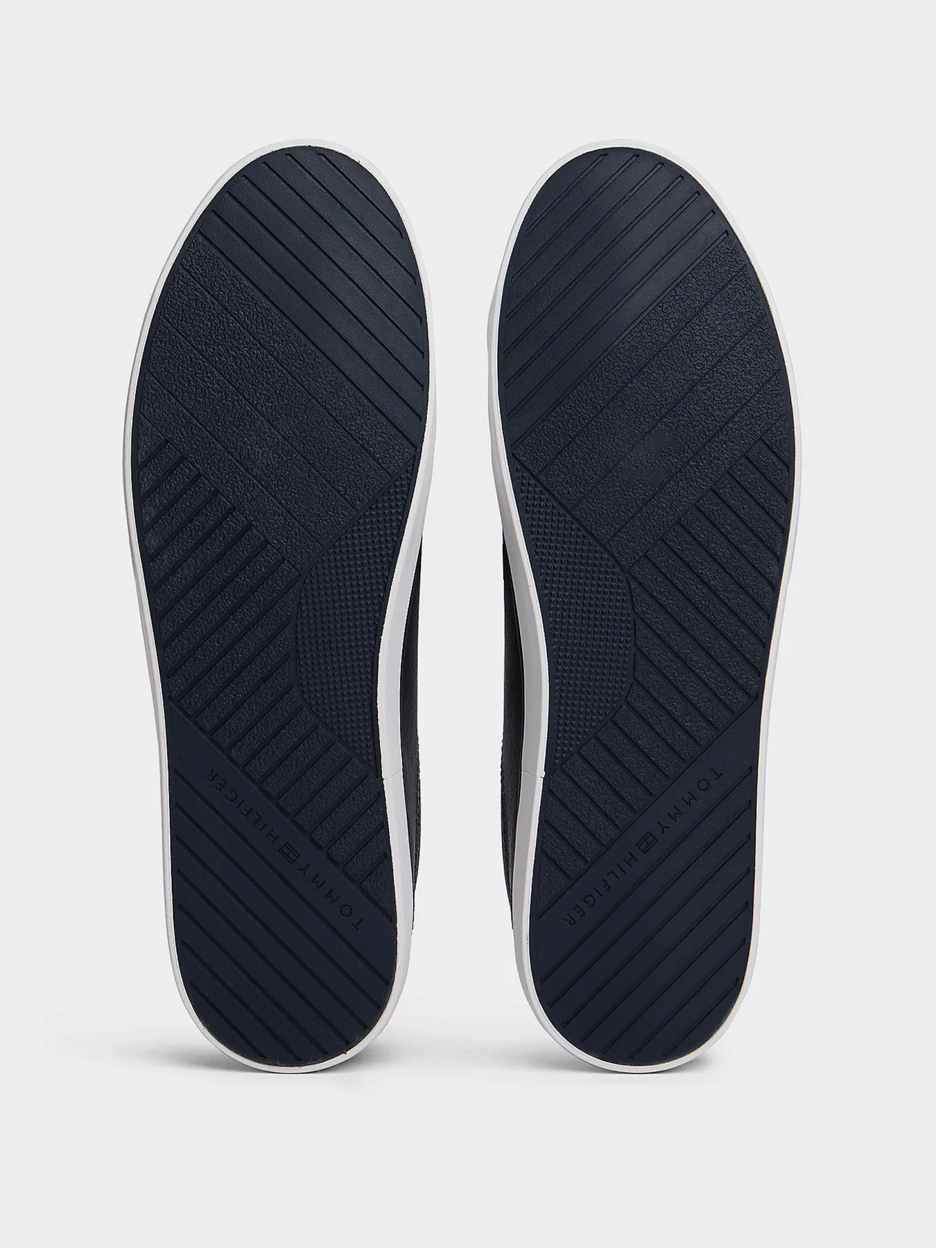Кеди Tommy Hilfiger модель FM0FM05511-DW5 Кеди Tommy Hilfiger модель FM0FM05511-DW5 Фото