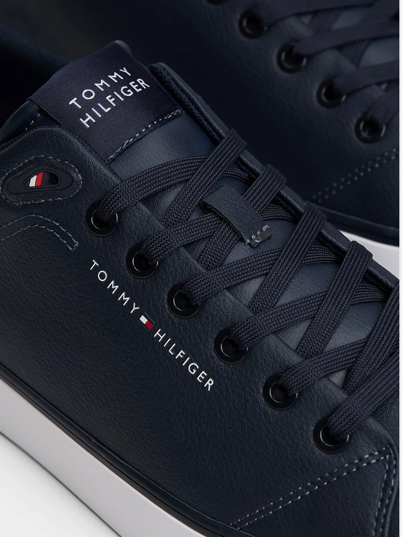 Кеди Tommy Hilfiger модель FM0FM05511-DW5 Кеди Tommy Hilfiger модель FM0FM05511-DW5 Фото