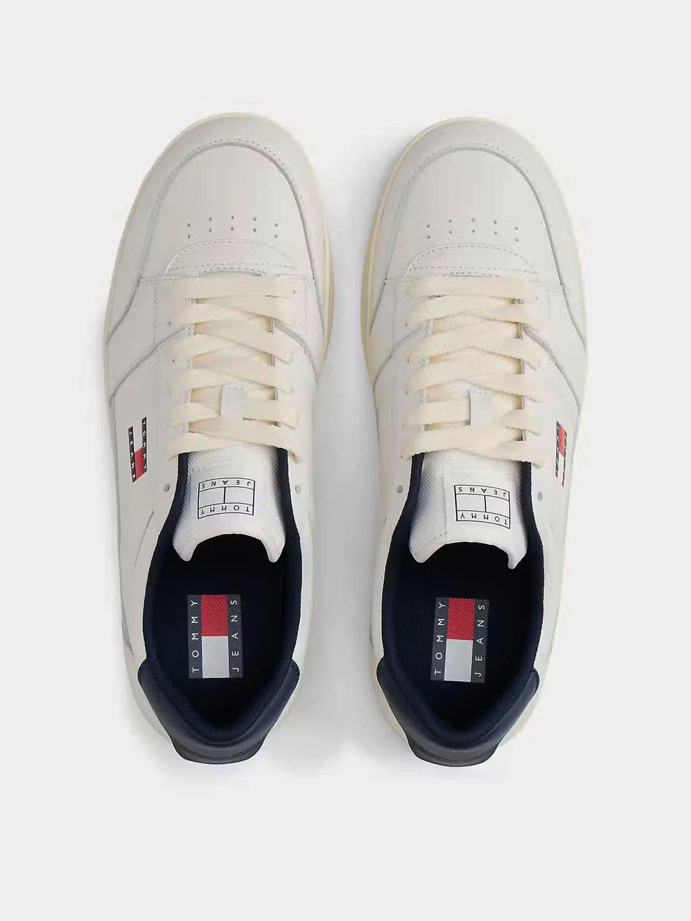 Кеды Tommy Hilfiger TJM THE GREENWICH NEW ESS модель EM0EM01574-0LG Кеды Tommy Hilfiger TJM THE GREENWICH NEW ESS модель EM0EM01574-0LG Фото