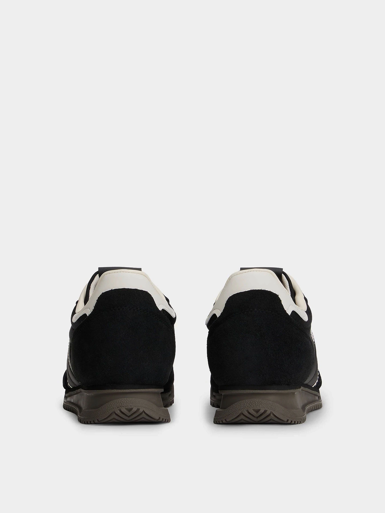 Кросівки Tommy Hilfiger TJM RETRO RUNNER CLEATED WINTE модель EM0EM01664-BDS Кросівки Tommy Hilfiger TJM RETRO RUNNER CLEATED WINTE модель EM0EM01664-BDS Фото