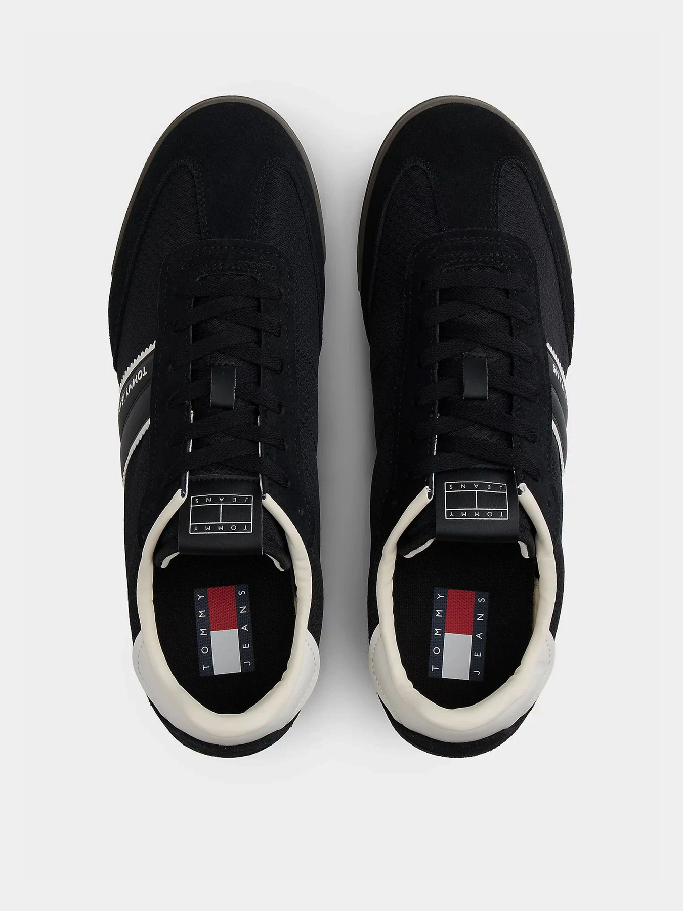Кросівки Tommy Hilfiger TJM RETRO RUNNER CLEATED WINTE модель EM0EM01664-BDS Кросівки Tommy Hilfiger TJM RETRO RUNNER CLEATED WINTE модель EM0EM01664-BDS Фото
