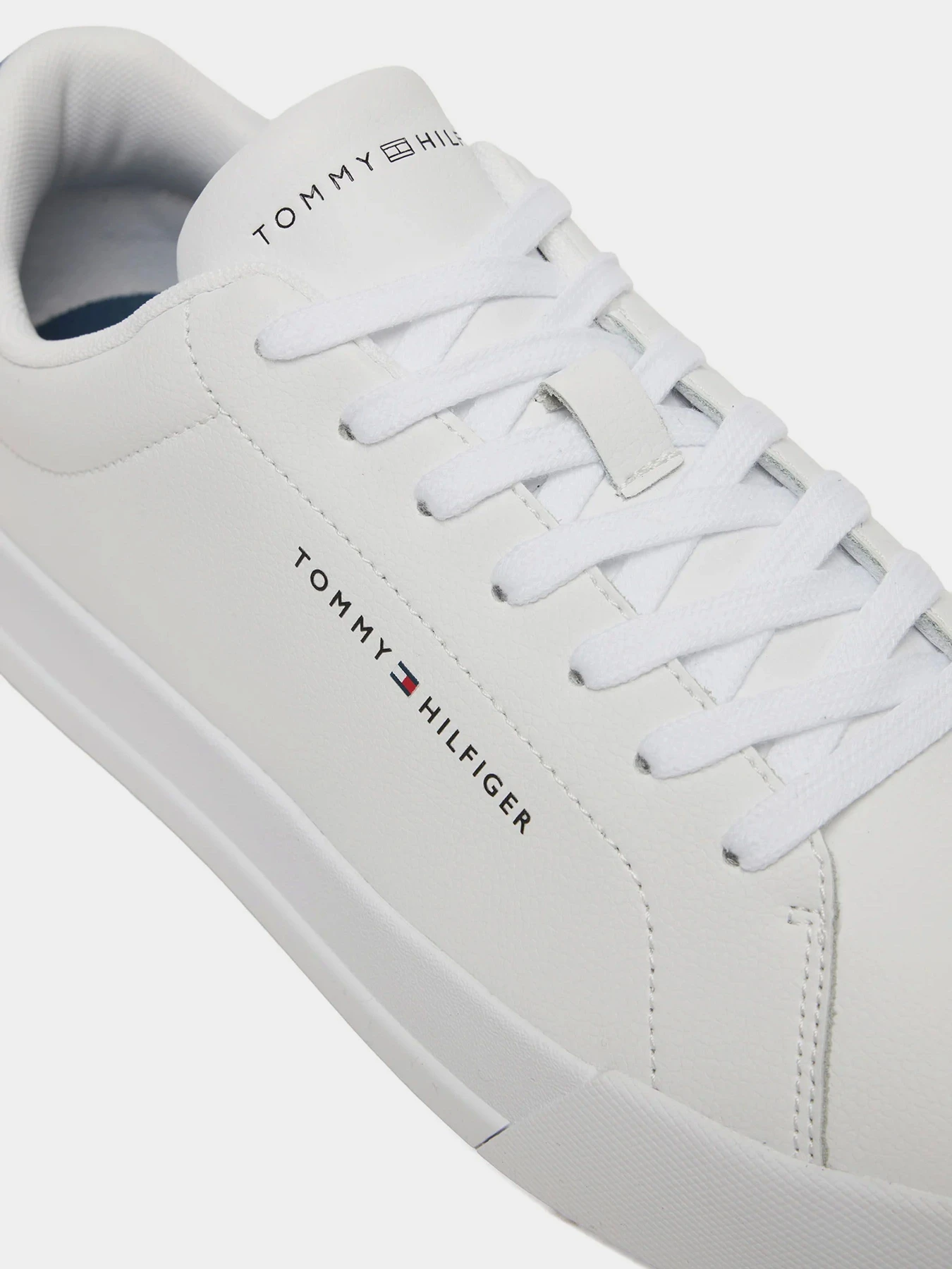 Кеды Tommy Hilfiger TH COURT LTH DETAIL ESS модель FM0FM05367-02W Кеды Tommy Hilfiger TH COURT LTH DETAIL ESS модель FM0FM05367-02W Фото