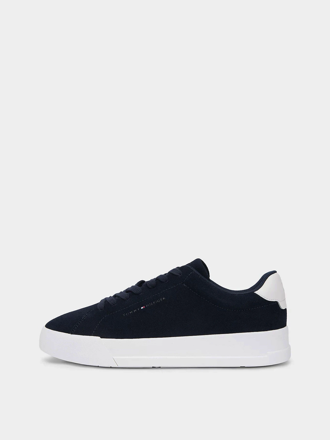 Кеды Tommy Hilfiger TH COURT CORE SUEDE модель FM0FM05716-DW5 Кеды Tommy Hilfiger TH COURT CORE SUEDE модель FM0FM05716-DW5 Фото