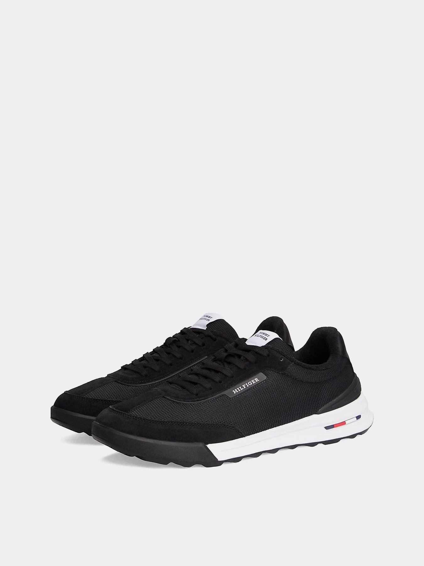 Кроссовки Tommy Hilfiger NU RETRO RUNNER SEASONAL модель FM0FM05722-BDS Кроссовки Tommy Hilfiger NU RETRO RUNNER SEASONAL модель FM0FM05722-BDS Фото