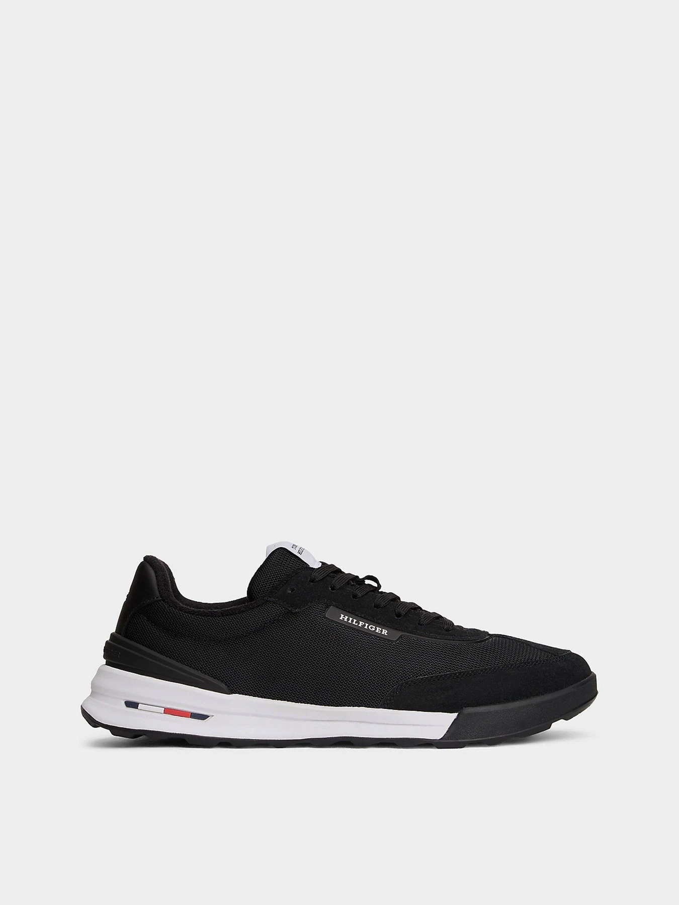 Кроссовки Tommy Hilfiger NU RETRO RUNNER SEASONAL модель FM0FM05722-BDS Кроссовки Tommy Hilfiger NU RETRO RUNNER SEASONAL модель FM0FM05722-BDS Фото