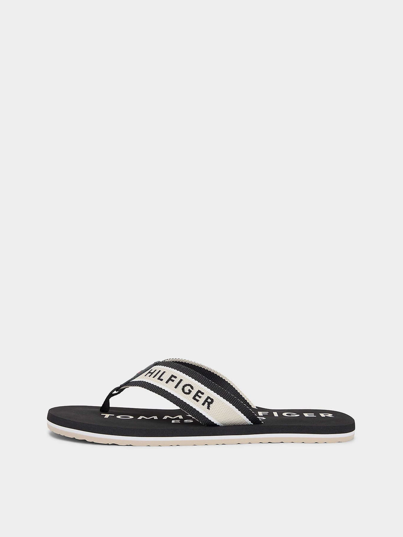 Шльопанці Tommy Hilfiger SPORTY HILFIGER BEACH SANDAL модель FM0FM05805-BDS Шльопанці Tommy Hilfiger SPORTY HILFIGER BEACH SANDAL модель FM0FM05805-BDS Фото