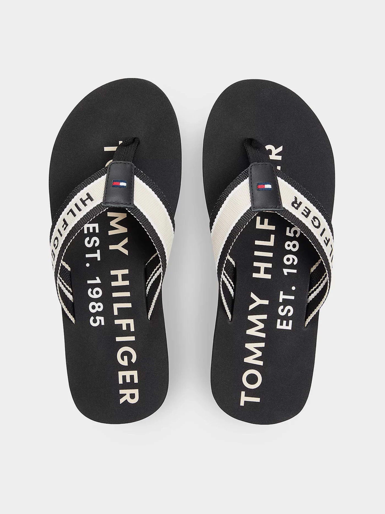 Шльопанці Tommy Hilfiger SPORTY HILFIGER BEACH SANDAL модель FM0FM05805-BDS Шльопанці Tommy Hilfiger SPORTY HILFIGER BEACH SANDAL модель FM0FM05805-BDS Фото