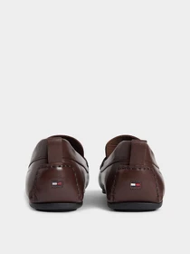 Слипоны и мокасины Tommy Hilfiger HILFIGER COIN LTH DRIVER модель FM0FM05925-GV0 Фото