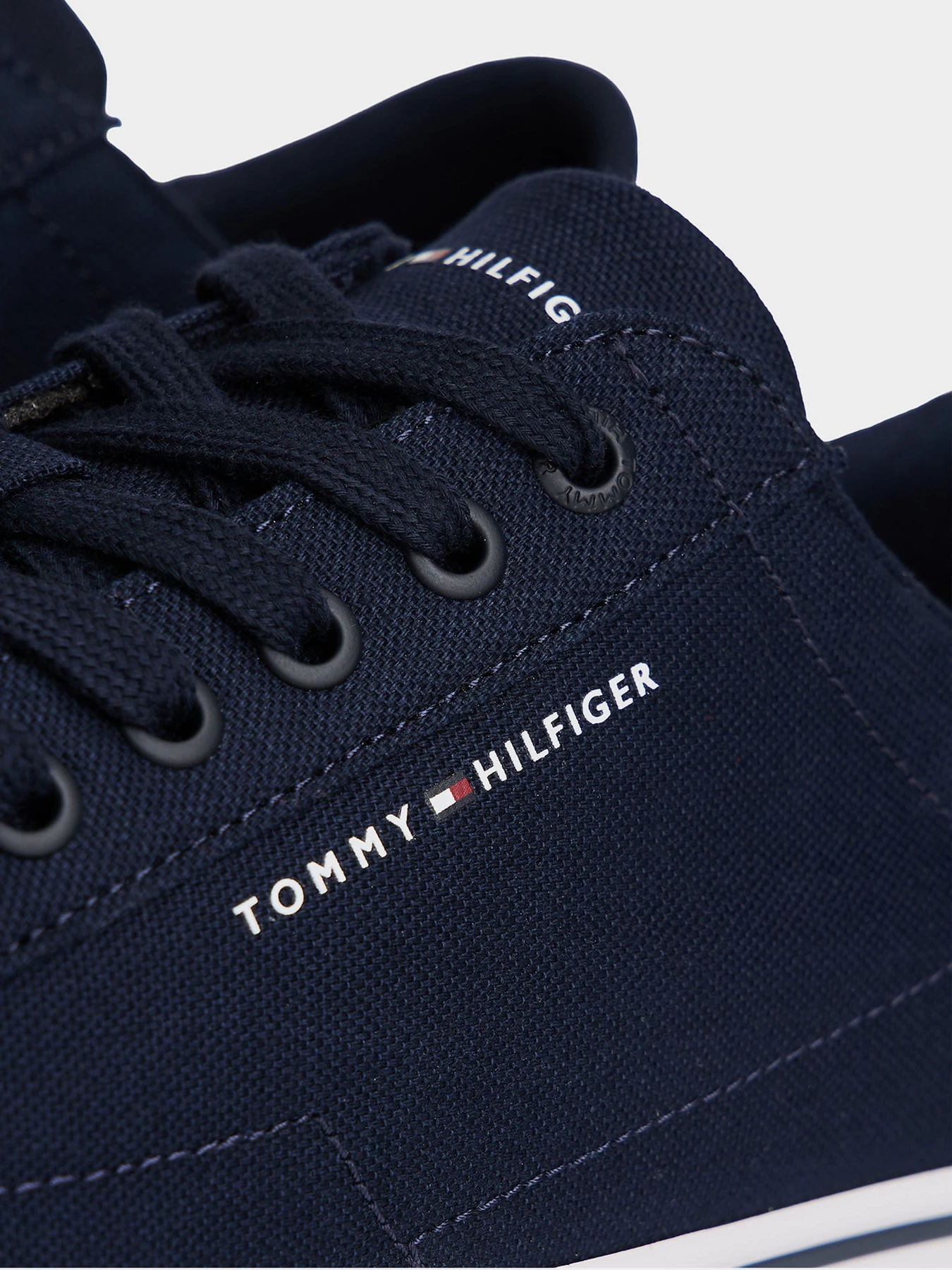 Кеды Tommy Hilfiger VULC CORE LONG LACE модель FM0FM05688-DW5 Кеды Tommy Hilfiger VULC CORE LONG LACE модель FM0FM05688-DW5 Фото