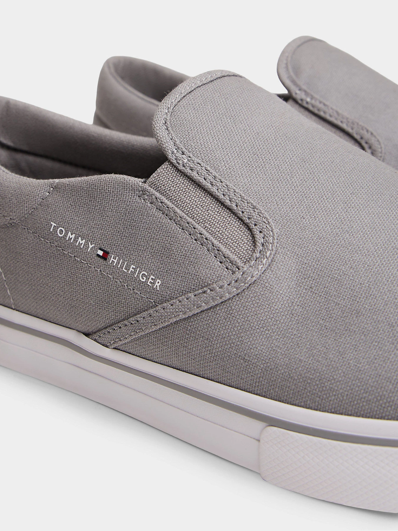 Слипоны и мокасины Tommy Hilfiger VULC CORE SLIP ON модель FM0FM05689-PRY Фото