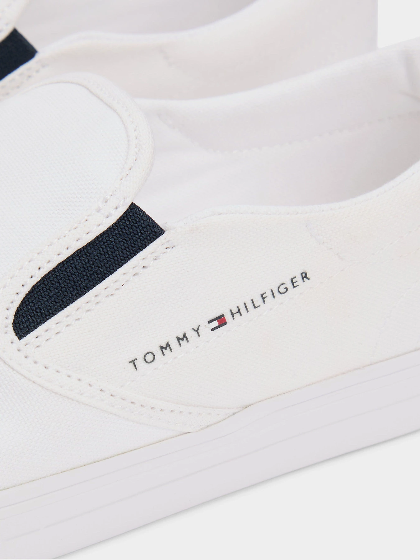 Слипоны и мокасины Tommy Hilfiger VULC CORE SLIP ON модель FM0FM05689-YBS Слипоны и мокасины Tommy Hilfiger VULC CORE SLIP ON модель FM0FM05689-YBS Фото