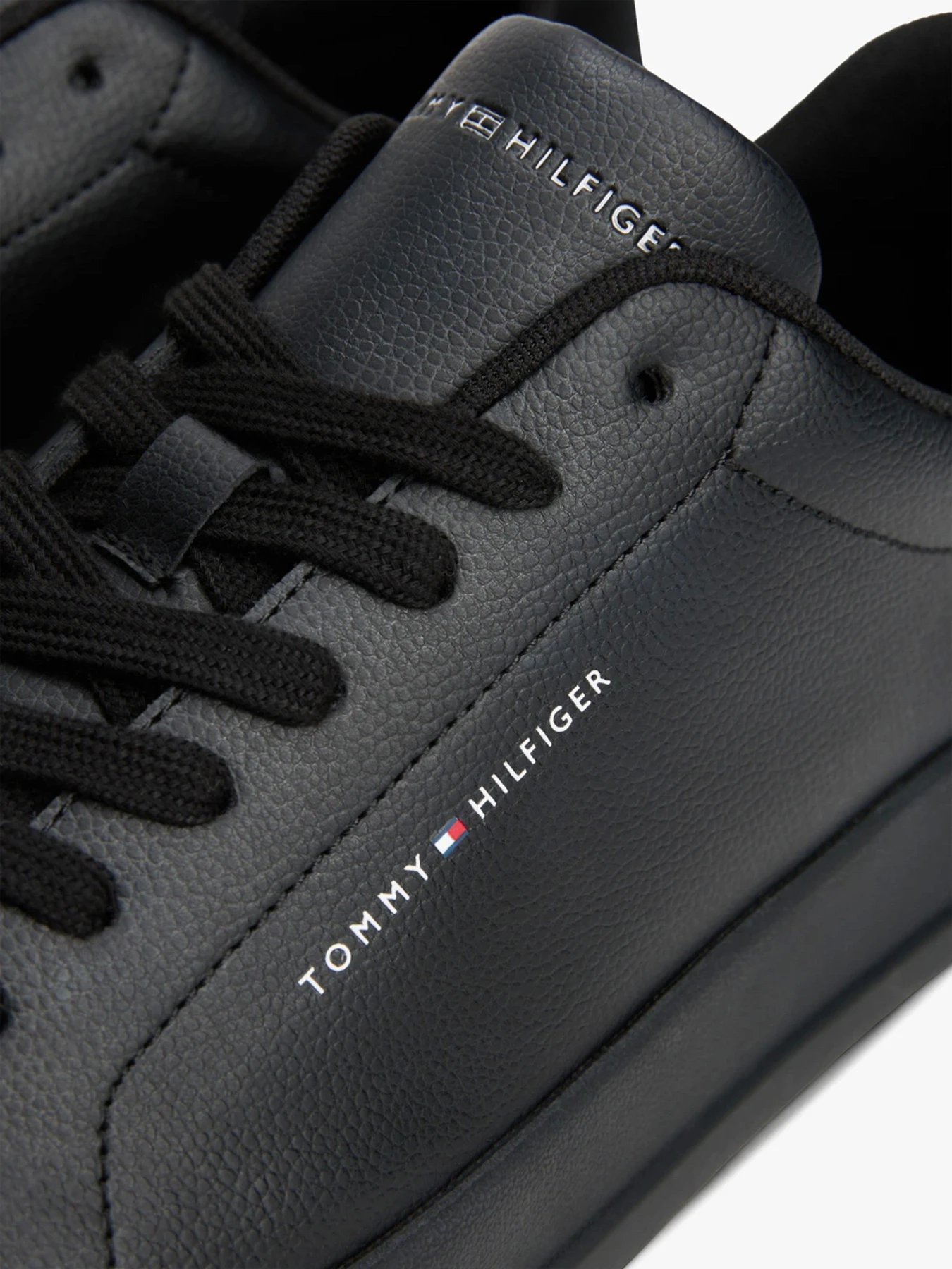 Кеди Tommy Hilfiger TH COURT LTH DETAIL ESS модель FM0FM05367-0GJ Кеди Tommy Hilfiger TH COURT LTH DETAIL ESS модель FM0FM05367-0GJ Фото