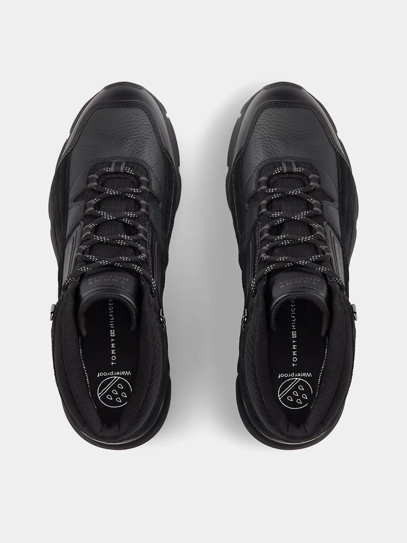 Ботинки и сапоги Tommy Hilfiger HILFIGER WP MIX CHUKKA RUNNER модель FM0FM06022-0GJ Ботинки и сапоги Tommy Hilfiger HILFIGER WP MIX CHUKKA RUNNER модель FM0FM06022-0GJ Фото