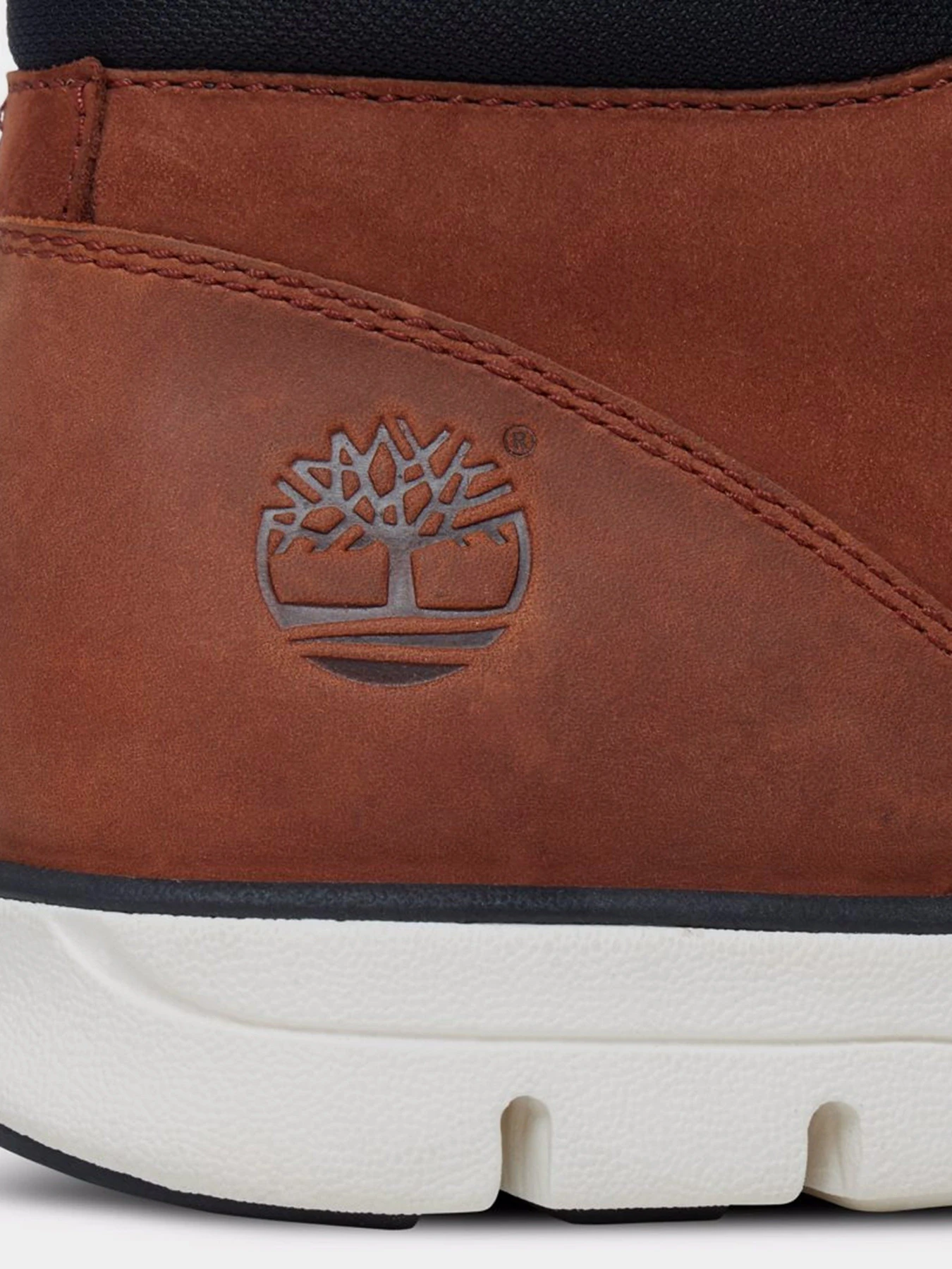 Черевики та чоботи Timberland Bradstreet Chukka Leather модель TB0A13EE214 Черевики та чоботи Timberland Bradstreet Chukka Leather модель TB0A13EE214 Фото