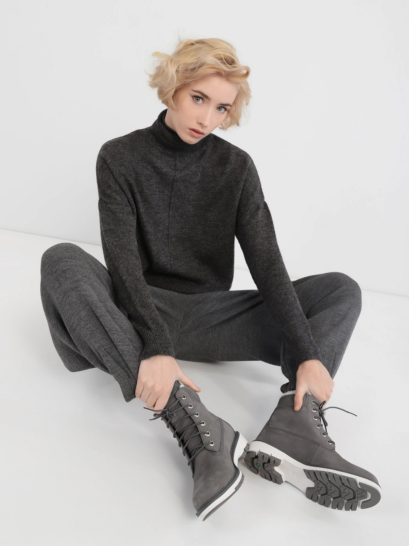 Черевики та чоботи Timberland Lucia Way Lined модель TB0A2HXM033 Черевики та чоботи Timberland Lucia Way Lined модель TB0A2HXM033 Фото