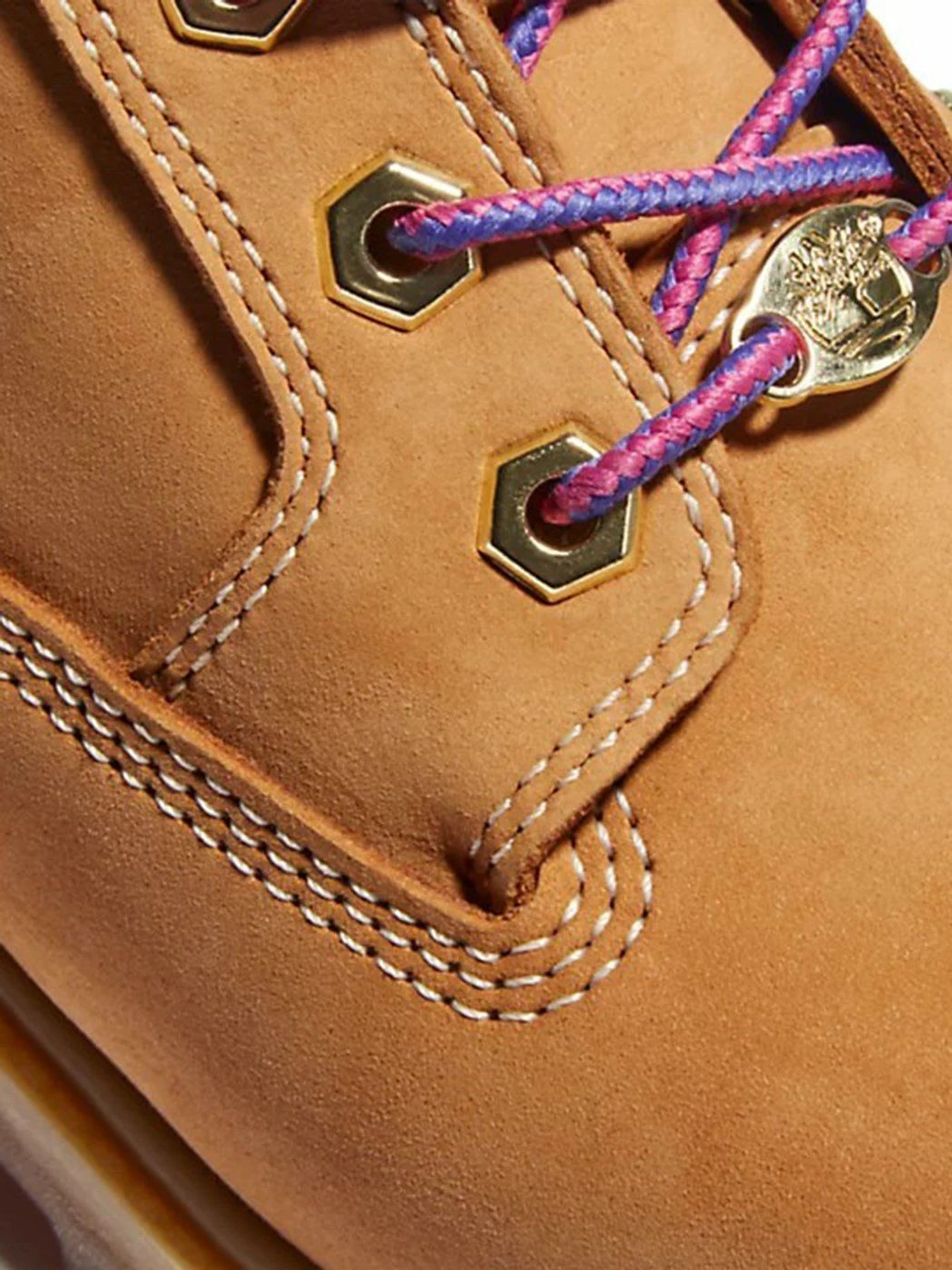 Ботинки и сапоги Timberland Nellie модель TB0A2JSJ231 Ботинки и сапоги Timberland Nellie модель TB0A2JSJ231 Фото