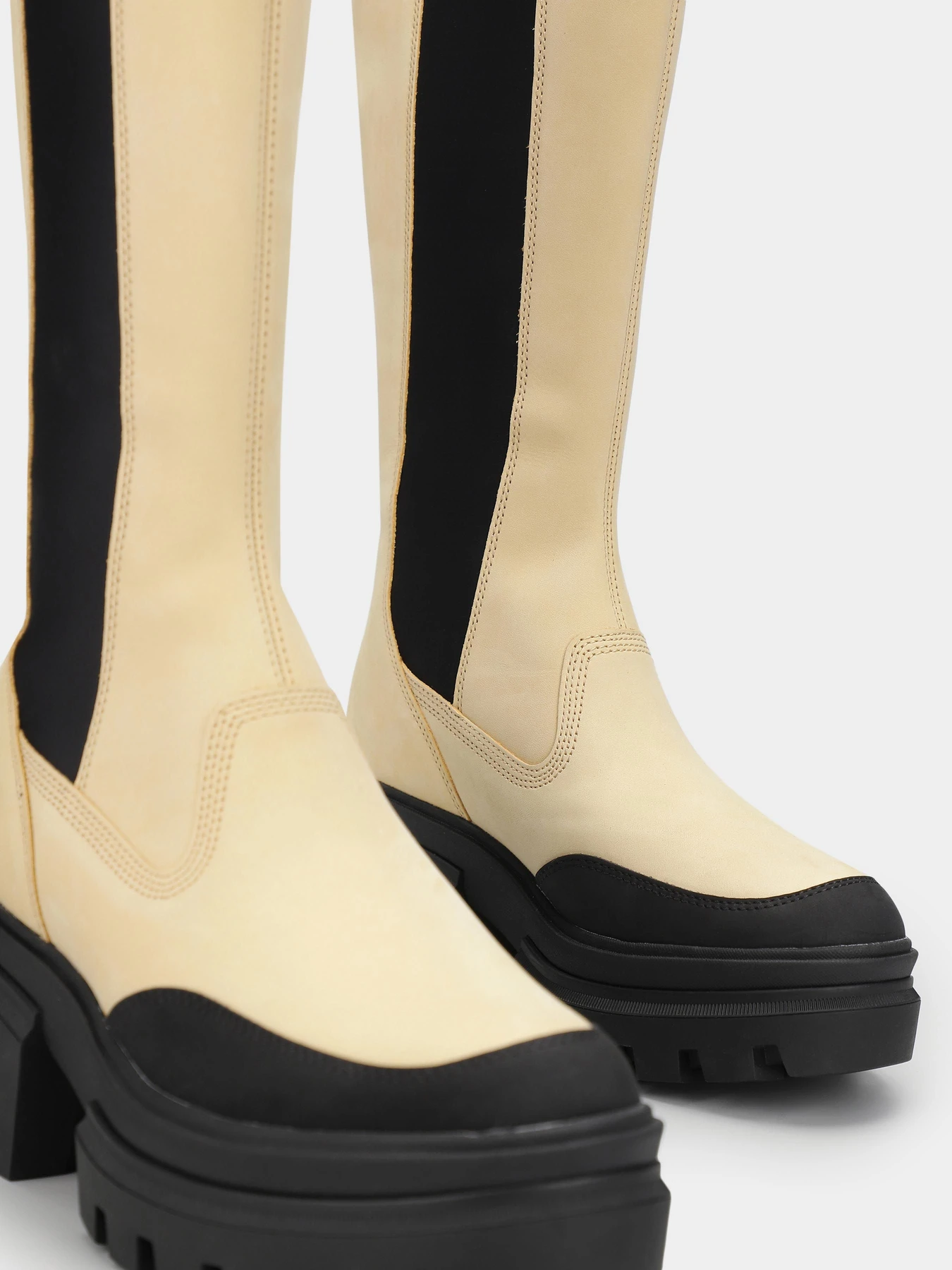 Черевики та чоботи Timberland Everleigh Chelsea модель TB0A61R8EF6 Фото