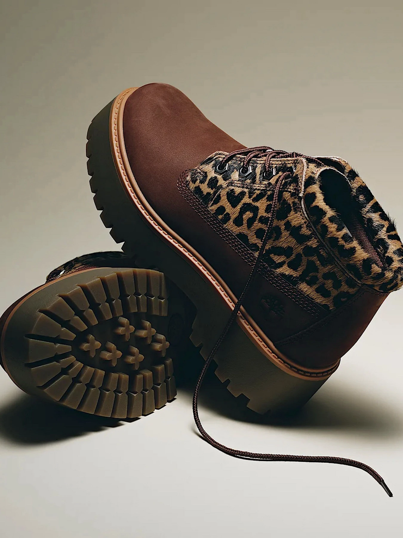 Черевики та чоботи Timberland STONE STREET модель TB0A43RREM5 Черевики та чоботи Timberland STONE STREET модель TB0A43RREM5 Фото