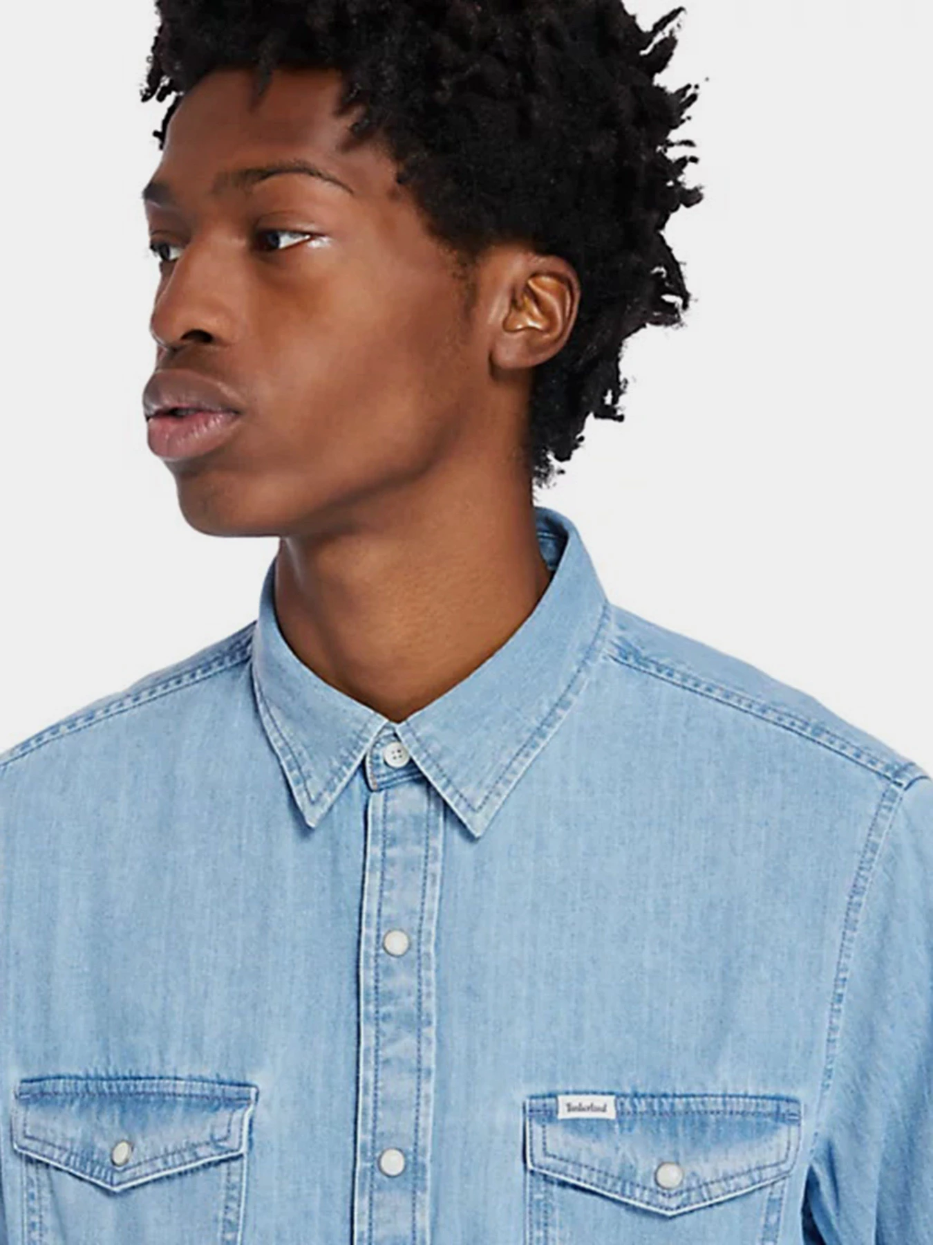 Рубашки Timberland Mumford River Denim модель TB0A2D6RAS2 Рубашки Timberland Mumford River Denim модель TB0A2D6RAS2 Фото