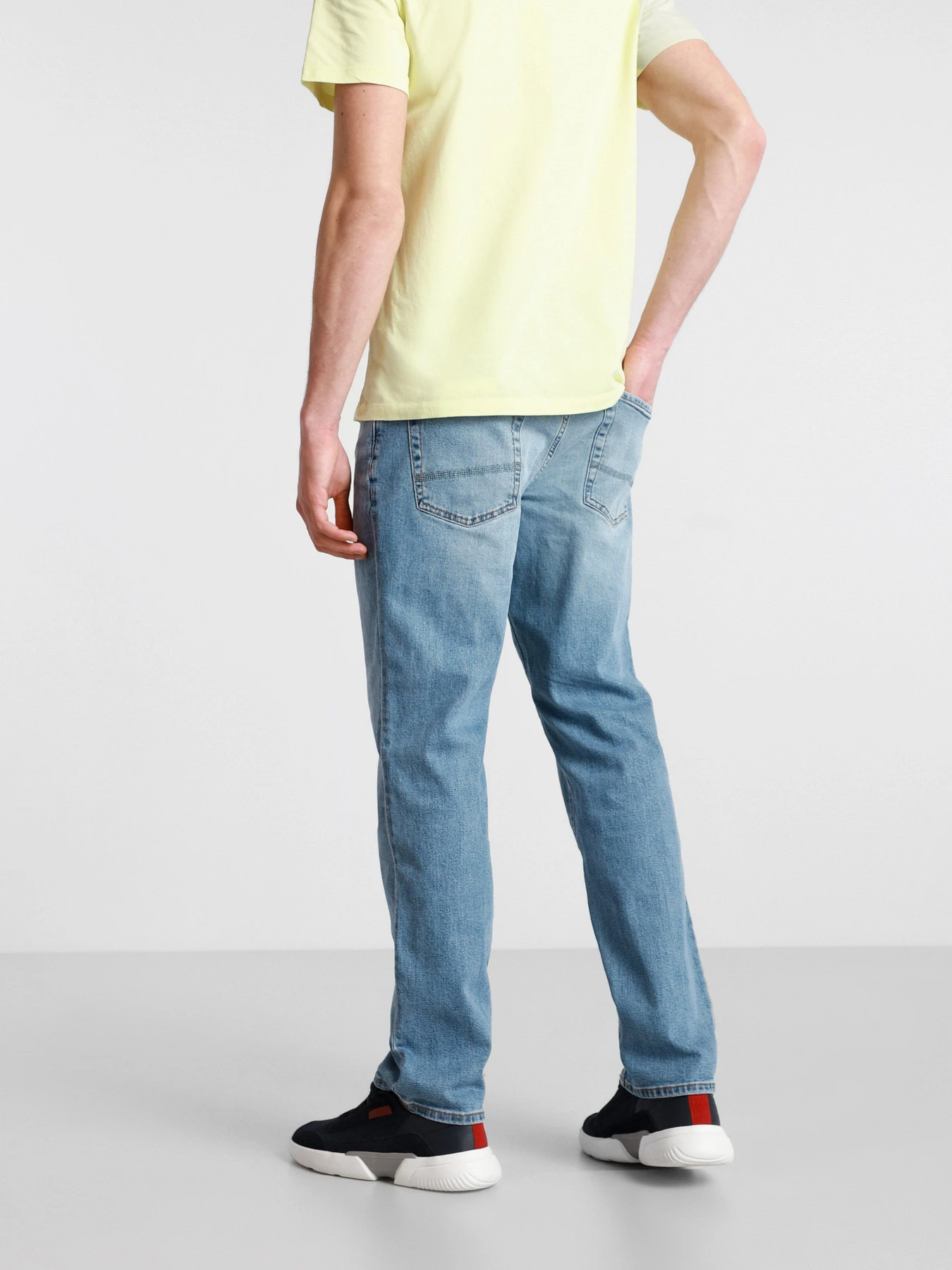 Джинсы Timberland Squam Lake Straight модель TB0A2C9BBQ834 Фото