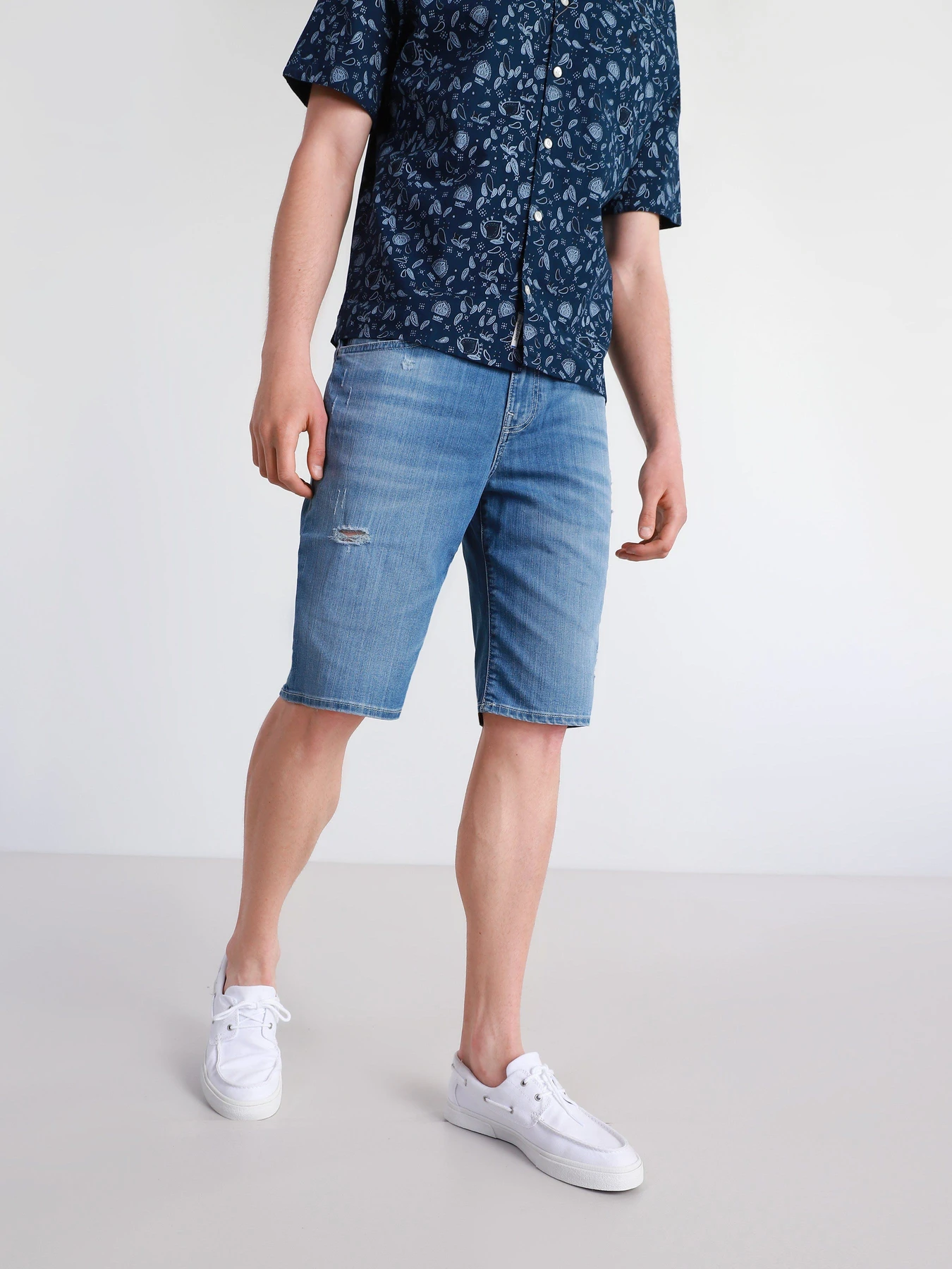 Шорты Timberland Canobie Lake Denim модель TB0A2DFBAS0 Шорты Timberland Canobie Lake Denim модель TB0A2DFBAS0 Фото