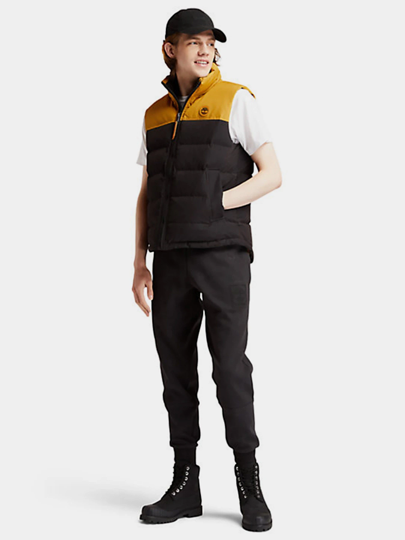 Куртки та дублянки Timberland Welch Mountain Puffer Vest модель TB0A22XMP57 Куртки та дублянки Timberland Welch Mountain Puffer Vest модель TB0A22XMP57 Фото