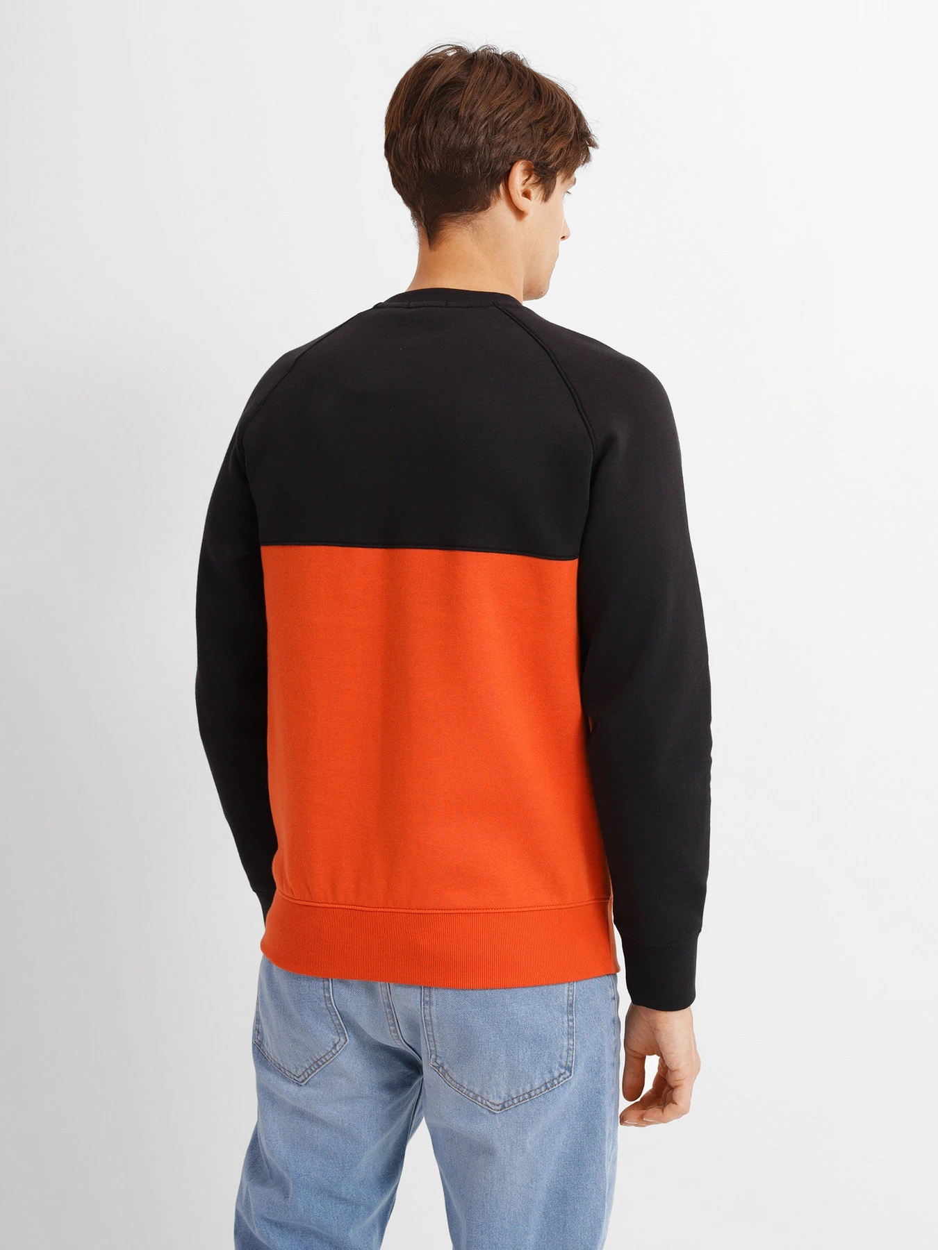 Худи и свитшоты Timberland Cut-And-Sew модель TB0A22KFCN6 Худи и свитшоты Timberland Cut-And-Sew модель TB0A22KFCN6 Фото