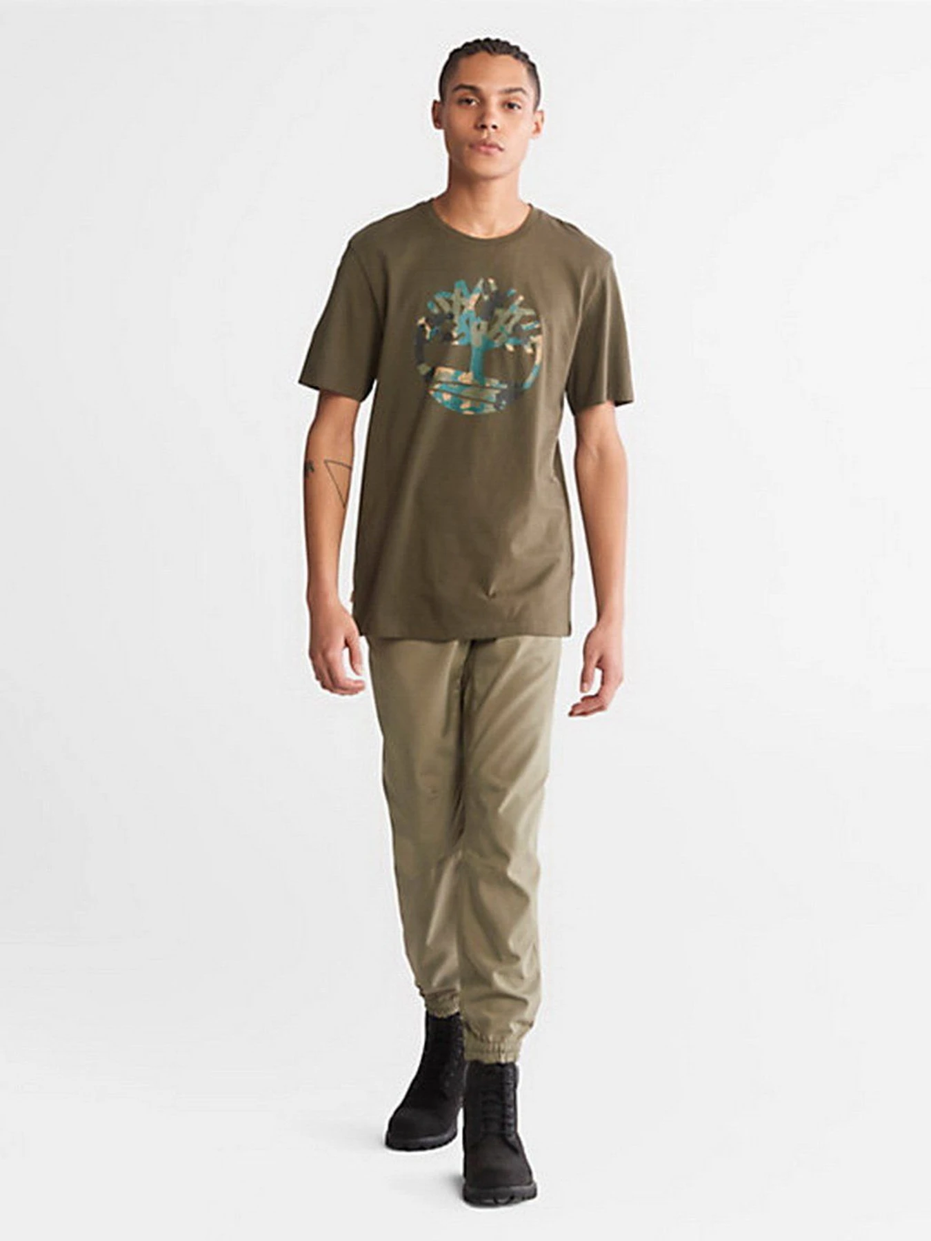 Футболки і поло Timberland CAMO-LOGO модель TB0A2MVZA58 Футболки і поло Timberland CAMO-LOGO модель TB0A2MVZA58 Фото