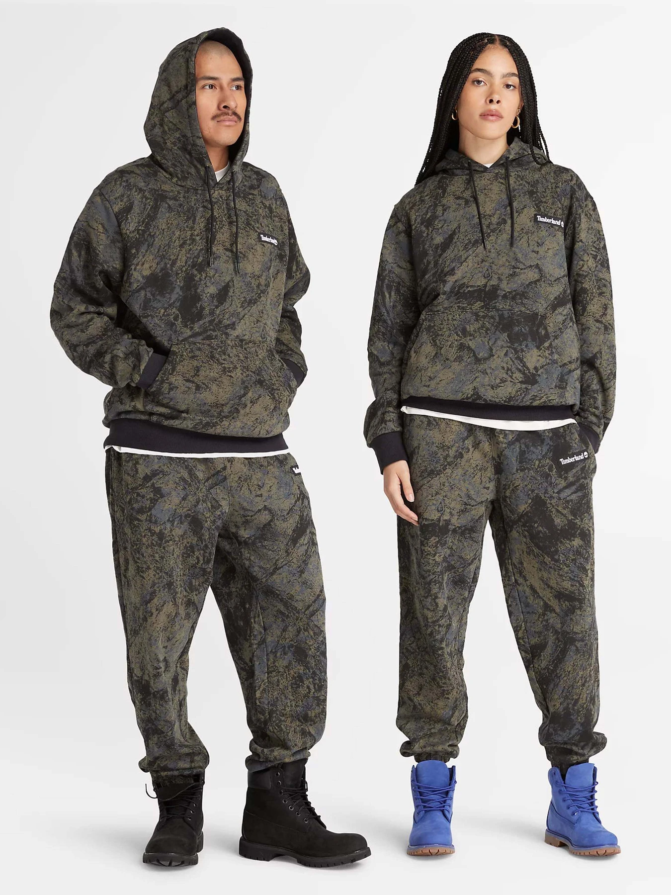 Худі та світшоти Timberland All Over Printed модель TB0A6K7WDX0 Худі та світшоти Timberland All Over Printed модель TB0A6K7WDX0 Фото
