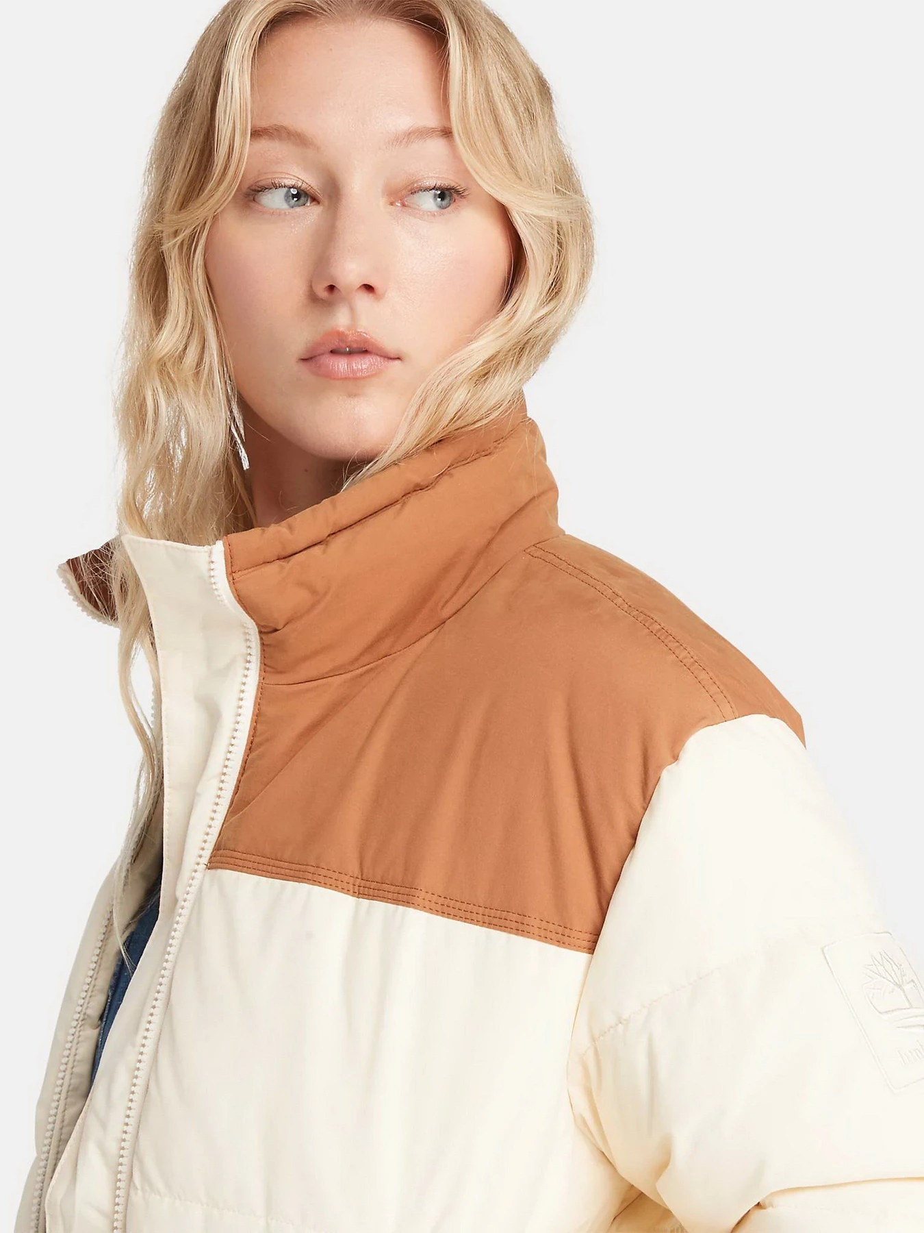 Куртки та дублянки Timberland Mountain Welsh Puffer модель TB0A6HBWV04 Фото