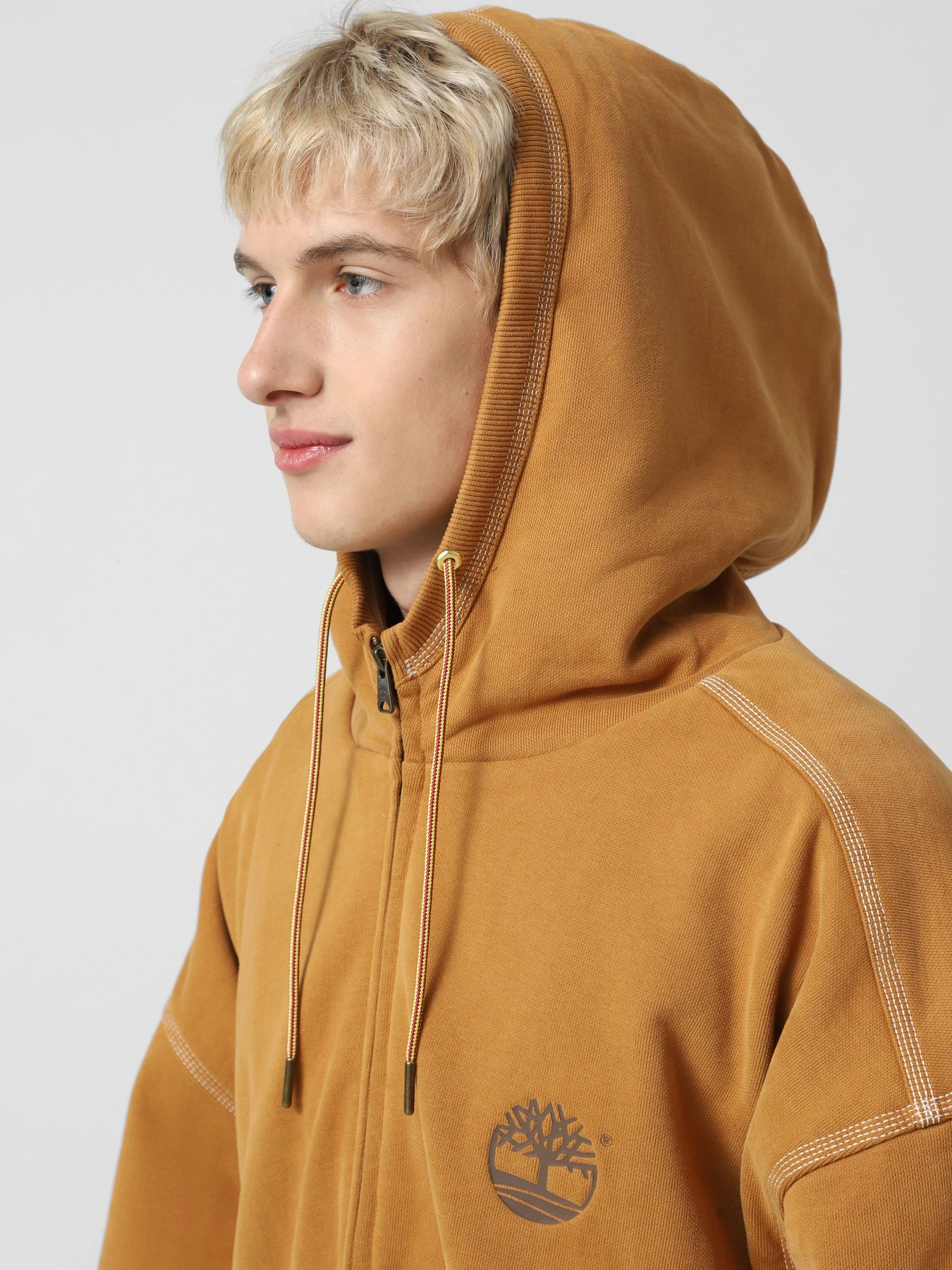 Худи и свитшоты Timberland 10061 модель TB0A5MEXP47 Худи и свитшоты Timberland 10061 модель TB0A5MEXP47 Фото