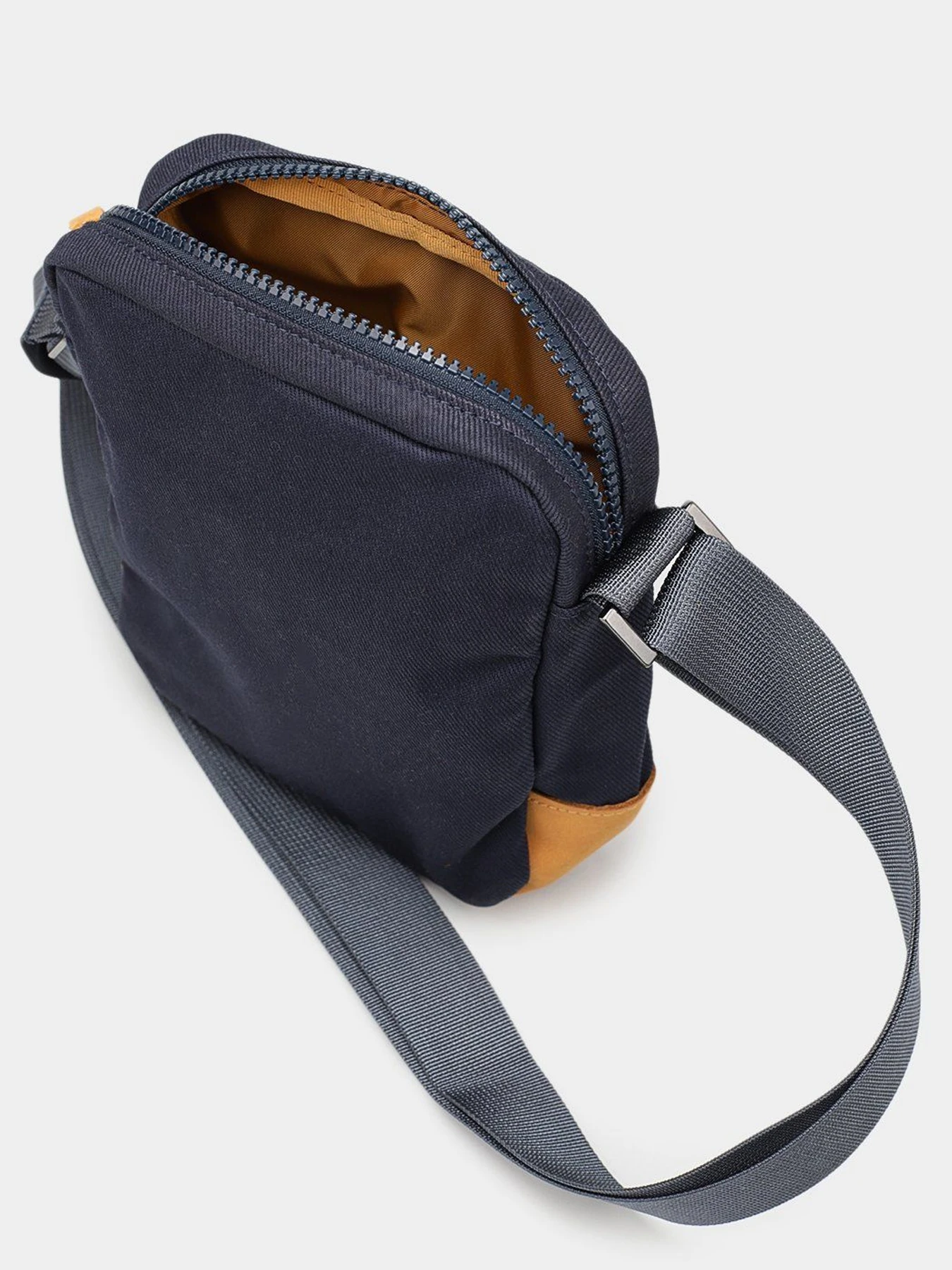 Сумки Timberland Needham Crossbody модель TB0A2J16433 Фото