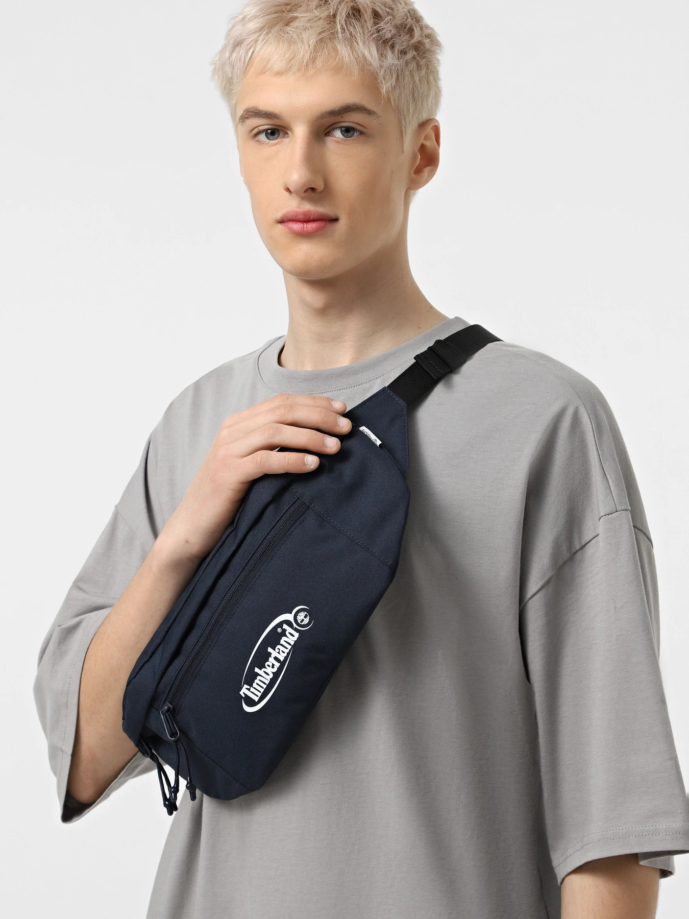 Сумки Timberland Timberpack Printed 4,5L модель TB0A6FKPU10 Сумки Timberland Timberpack Printed 4,5L модель TB0A6FKPU10 Фото