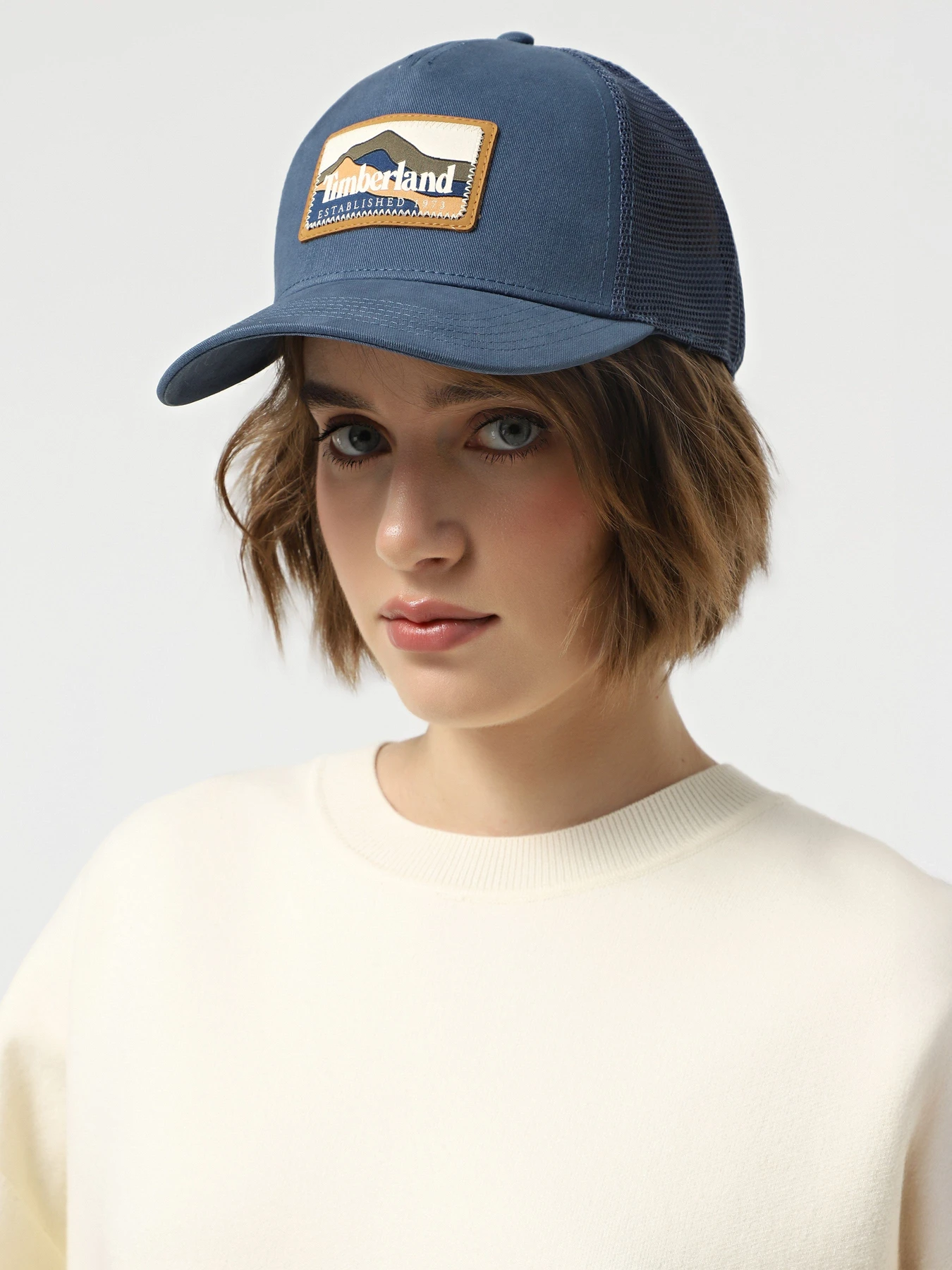 Шапки и кепки Timberland Mountain Patch Trucker модель TB0A61X2288 Фото