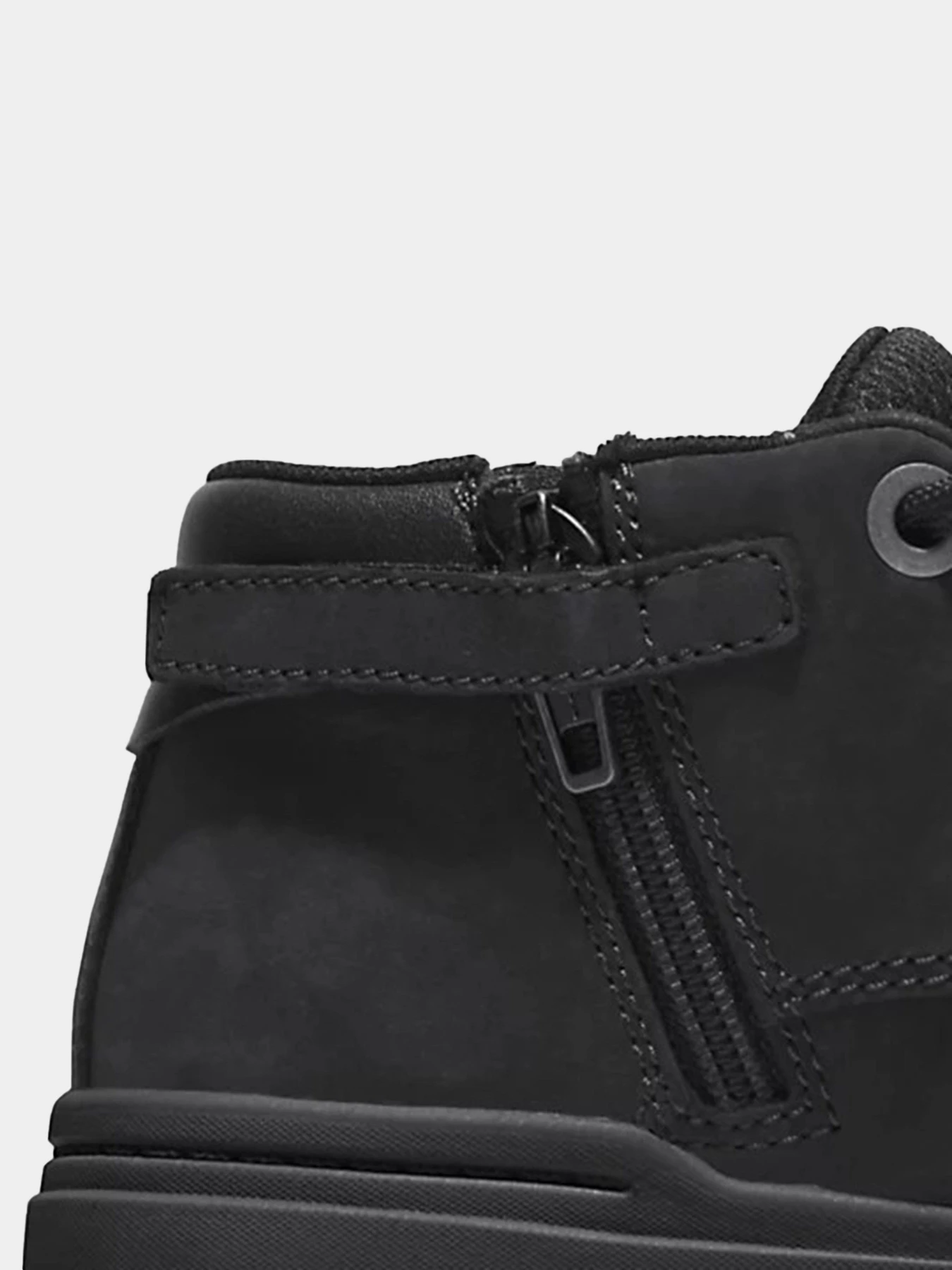 Ботинки и сапоги Timberland Seneca Bay Chukka модель TB0A2MSN001 Ботинки и сапоги Timberland Seneca Bay Chukka модель TB0A2MSN001 Фото