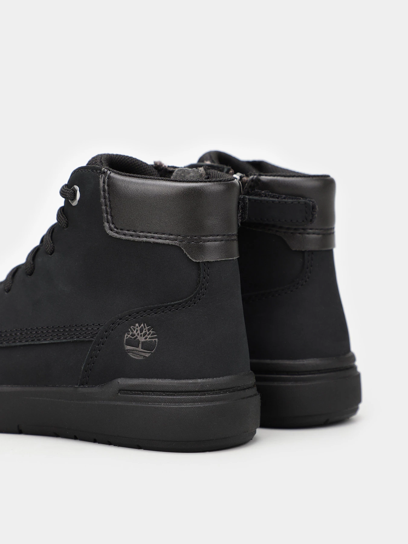 Черевики та чоботи Timberland Seneca Bay 6In Side Zip модель TB0A2M8Q015 Фото