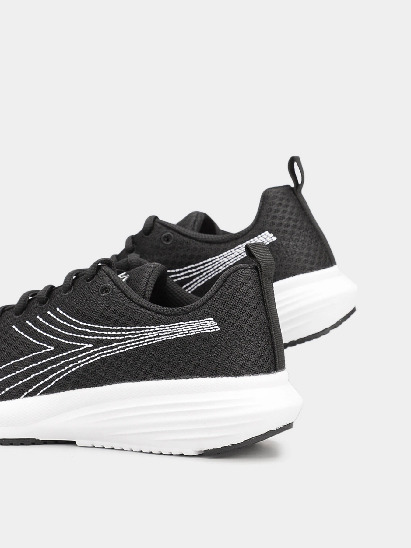 Кроссовки DIADORA FLAMINGO 6 модель 101.176874.C0641 Кроссовки DIADORA FLAMINGO 6 модель 101.176874.C0641 Фото