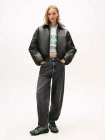 Куртки и дубленки Tommy Jeans модель DW0DW21671-BDS Фото