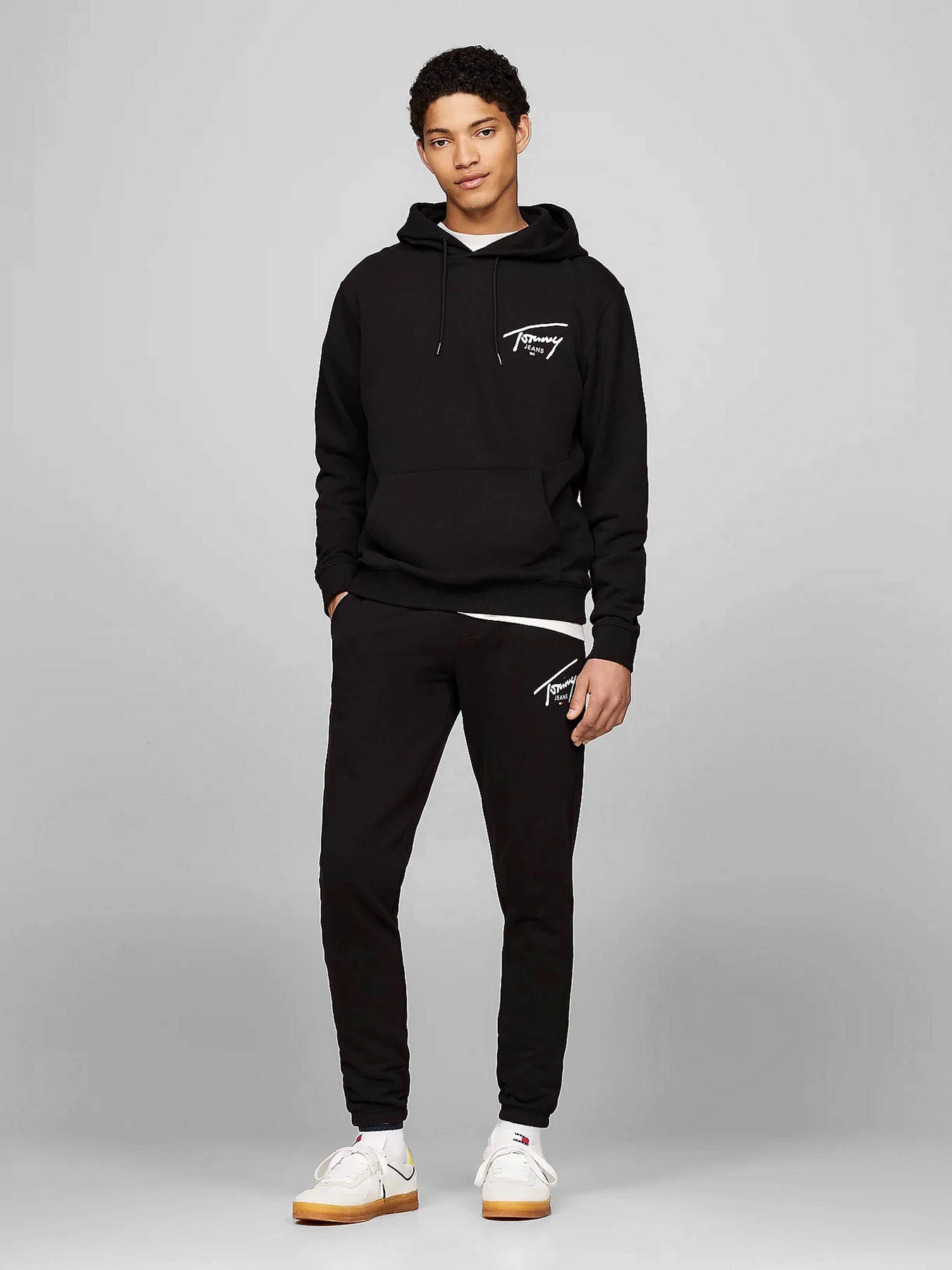 Брюки Tommy Jeans модель DM0DM19479-BDS Брюки Tommy Jeans модель DM0DM19479-BDS Фото