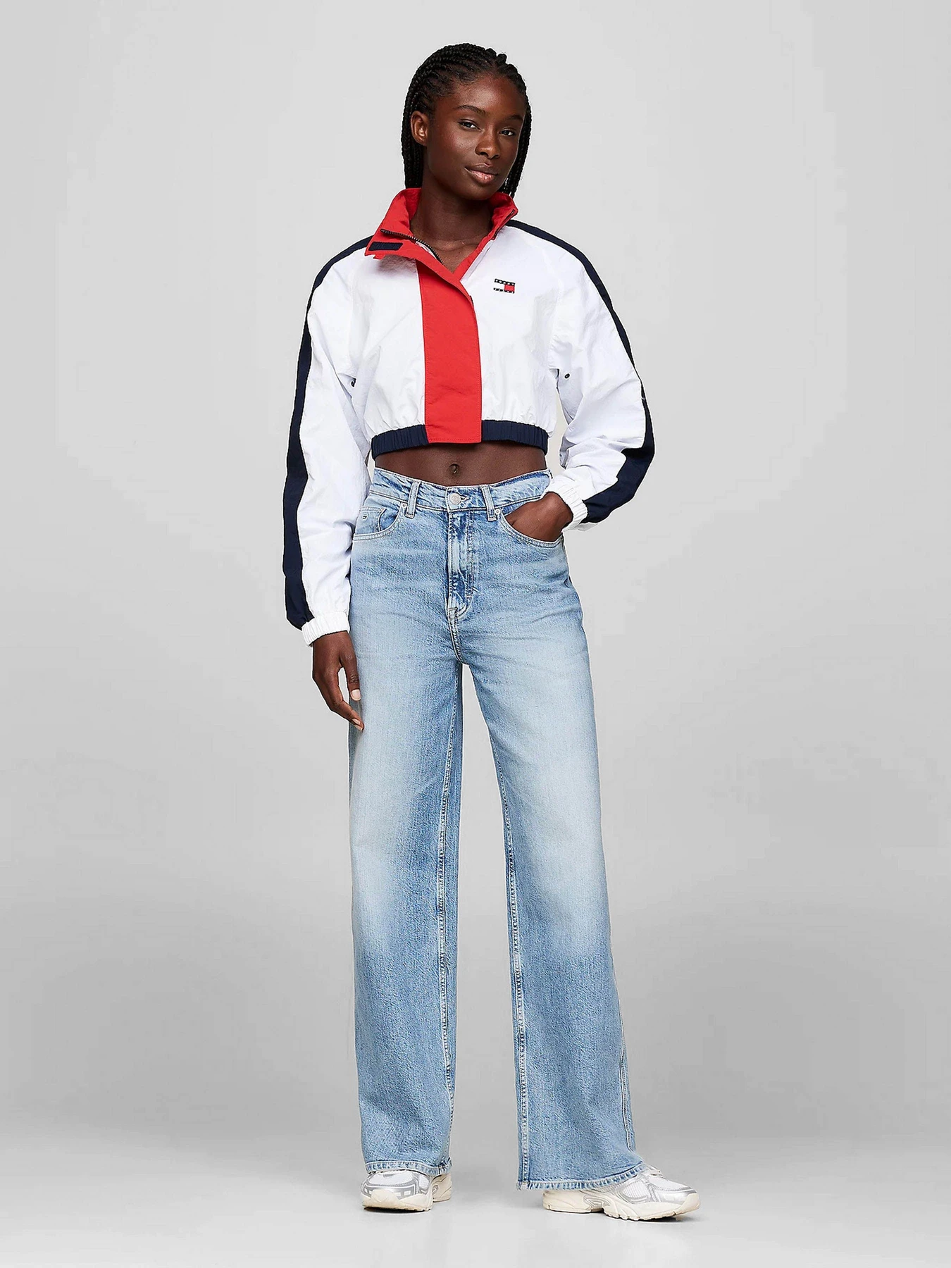 Куртки та дублянки Tommy Jeans модель DW0DW18628-YBR Куртки та дублянки Tommy Jeans модель DW0DW18628-YBR Фото