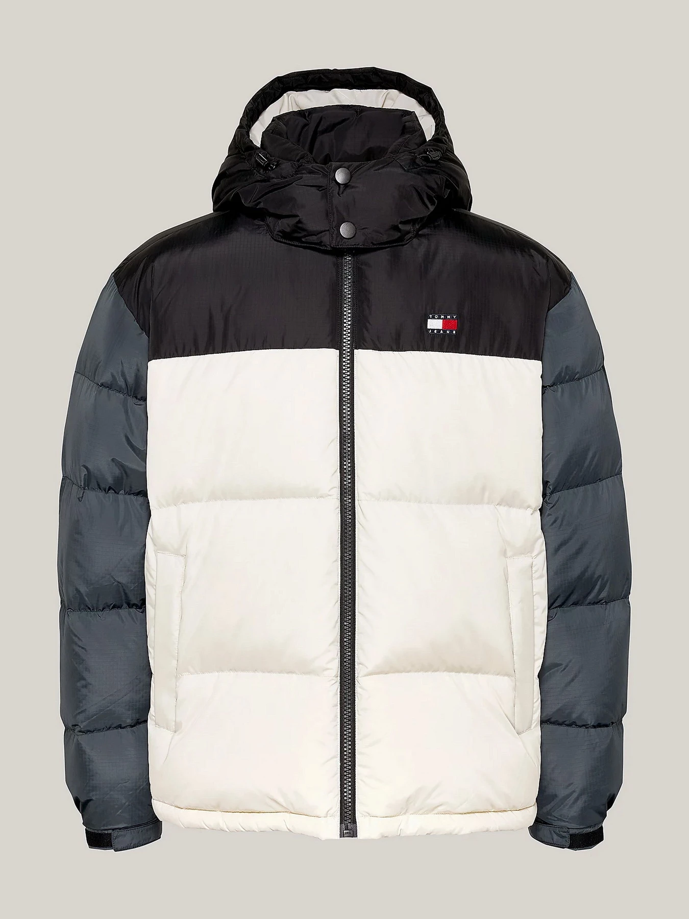Куртки и дубленки Tommy Jeans модель DM0DM19639-ACG Куртки и дубленки Tommy Jeans модель DM0DM19639-ACG Фото