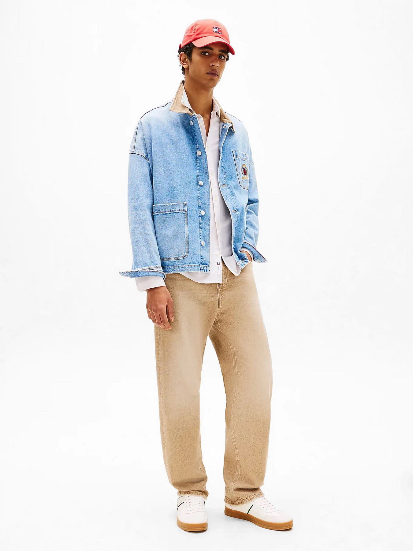 Куртки та дублянки Tommy Jeans модель DM0DM21049-1AB Фото