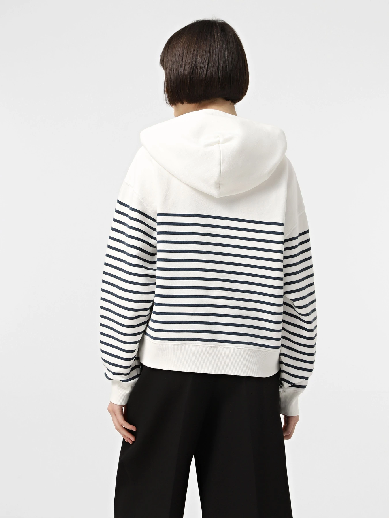 Худи и свитшоты Tommy Jeans модель DW0DW20303-0FC Худи и свитшоты Tommy Jeans модель DW0DW20303-0FC Фото