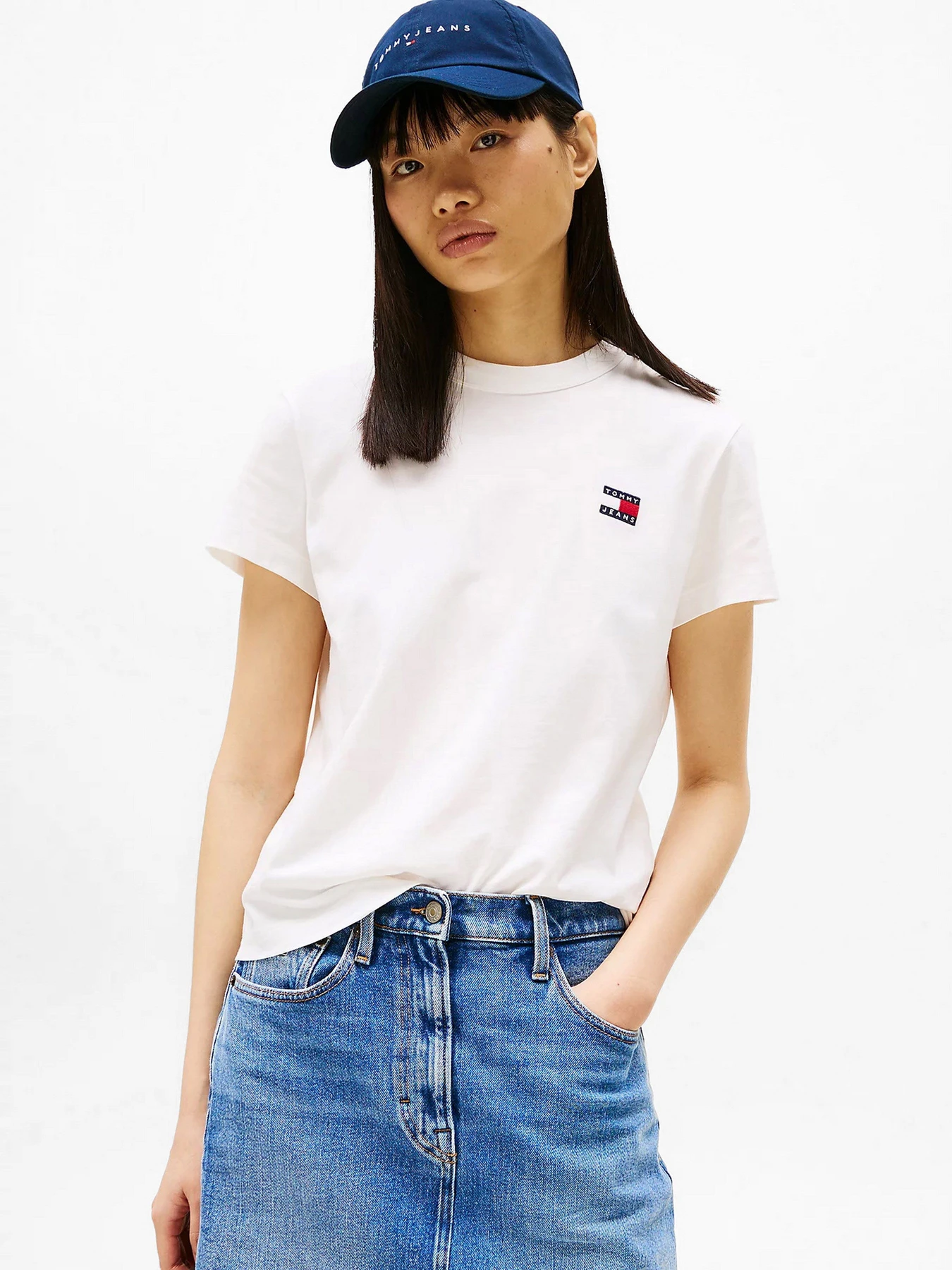 Футболки і поло Tommy Jeans модель DW0DW20153-YBL Футболки і поло Tommy Jeans модель DW0DW20153-YBL Фото