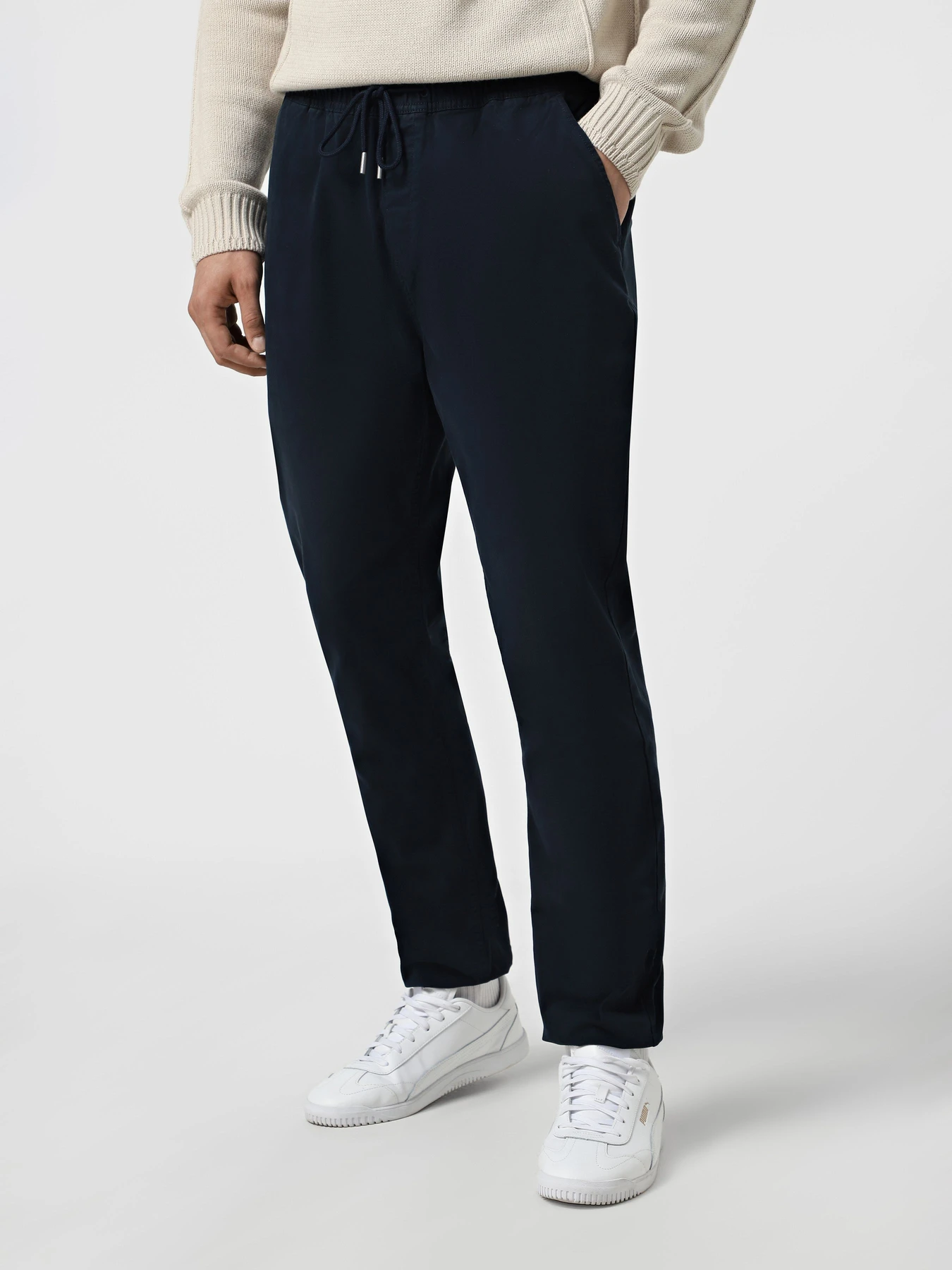 Брюки Tommy Jeans модель DM0DM20283-C1G Брюки Tommy Jeans модель DM0DM20283-C1G Фото