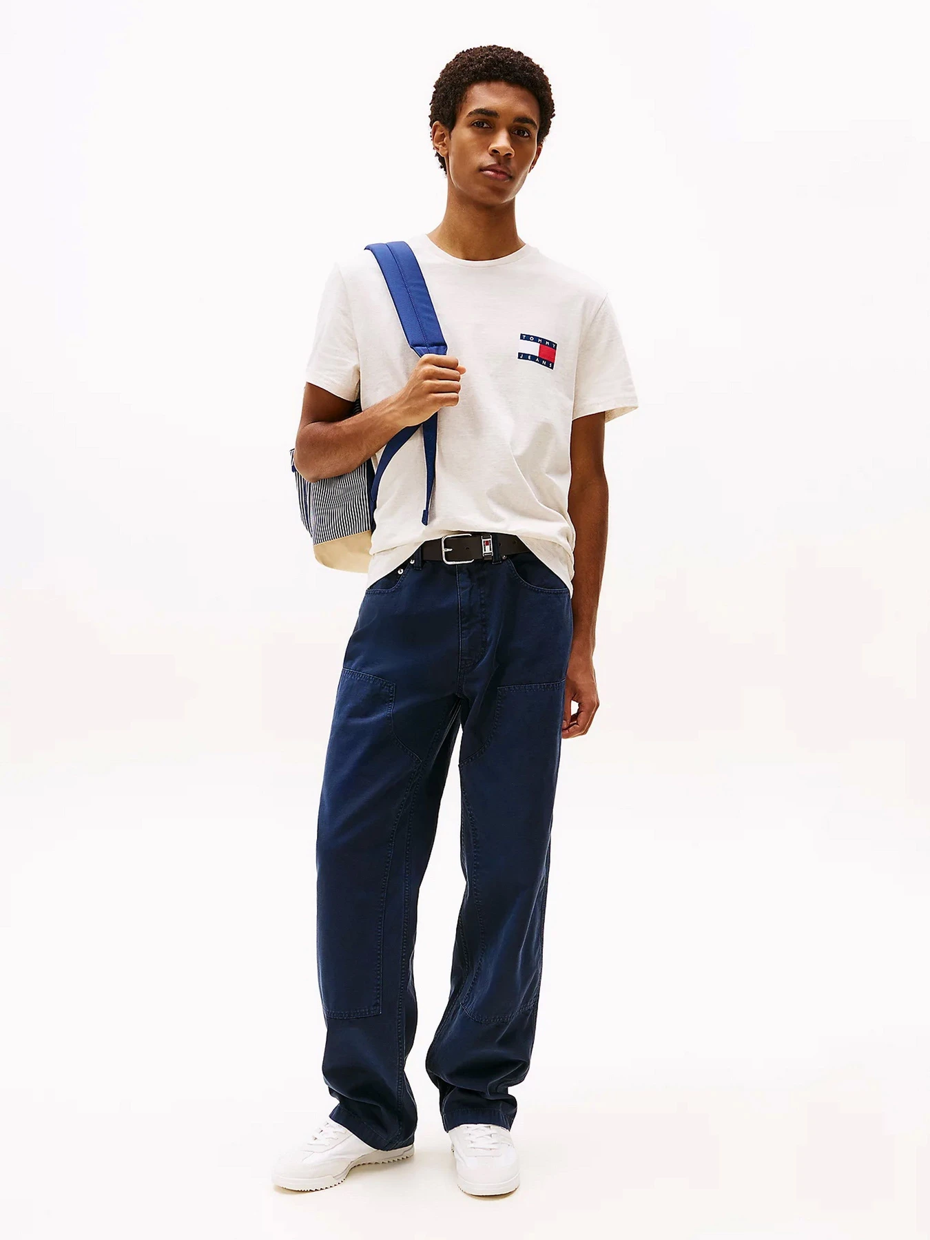 Футболки и поло Tommy Jeans модель DM0DM20740-AE3 Футболки и поло Tommy Jeans модель DM0DM20740-AE3 Фото