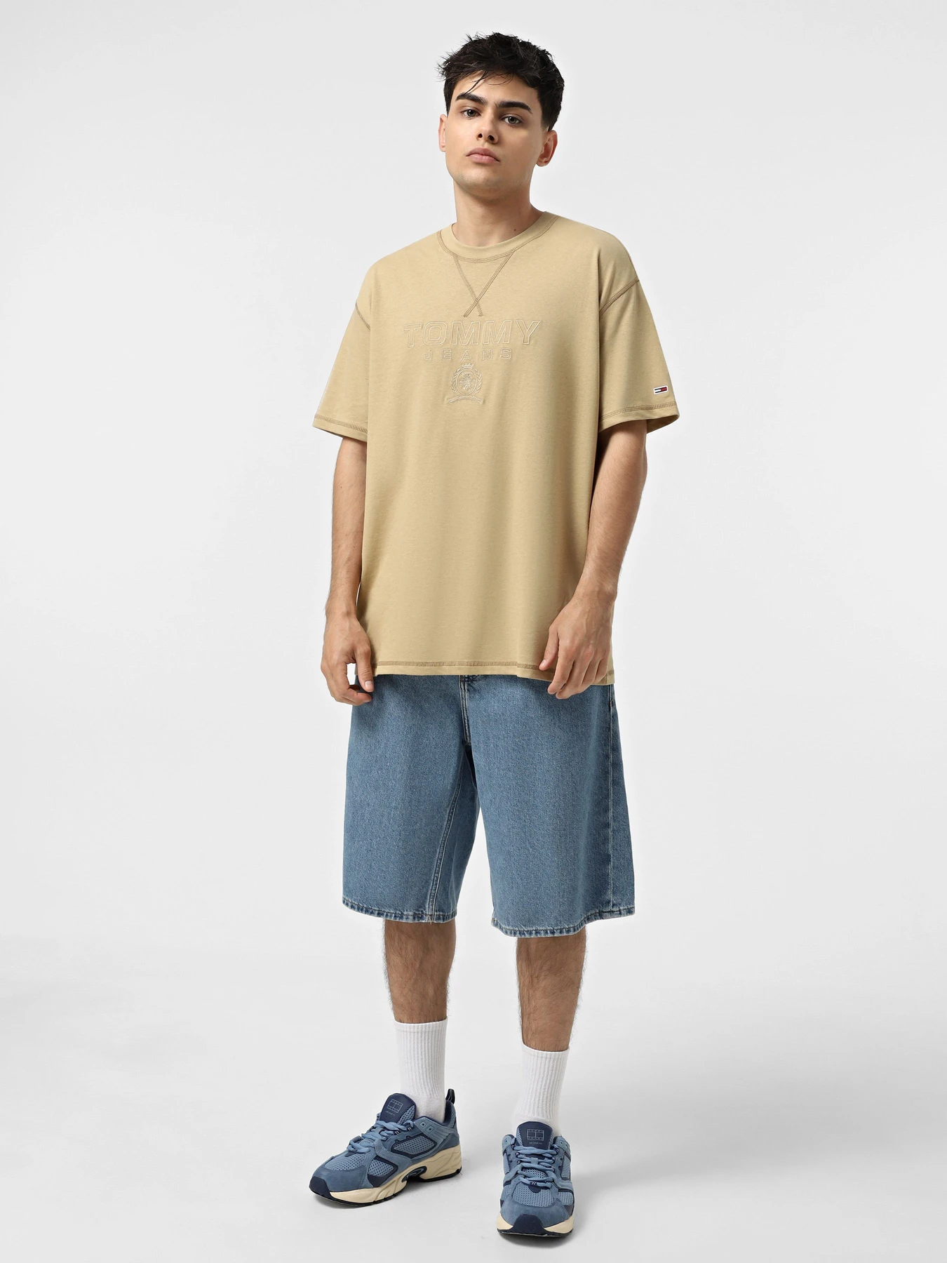 Футболки і поло Tommy Jeans модель DM0DM20805-ACT Футболки і поло Tommy Jeans модель DM0DM20805-ACT Фото